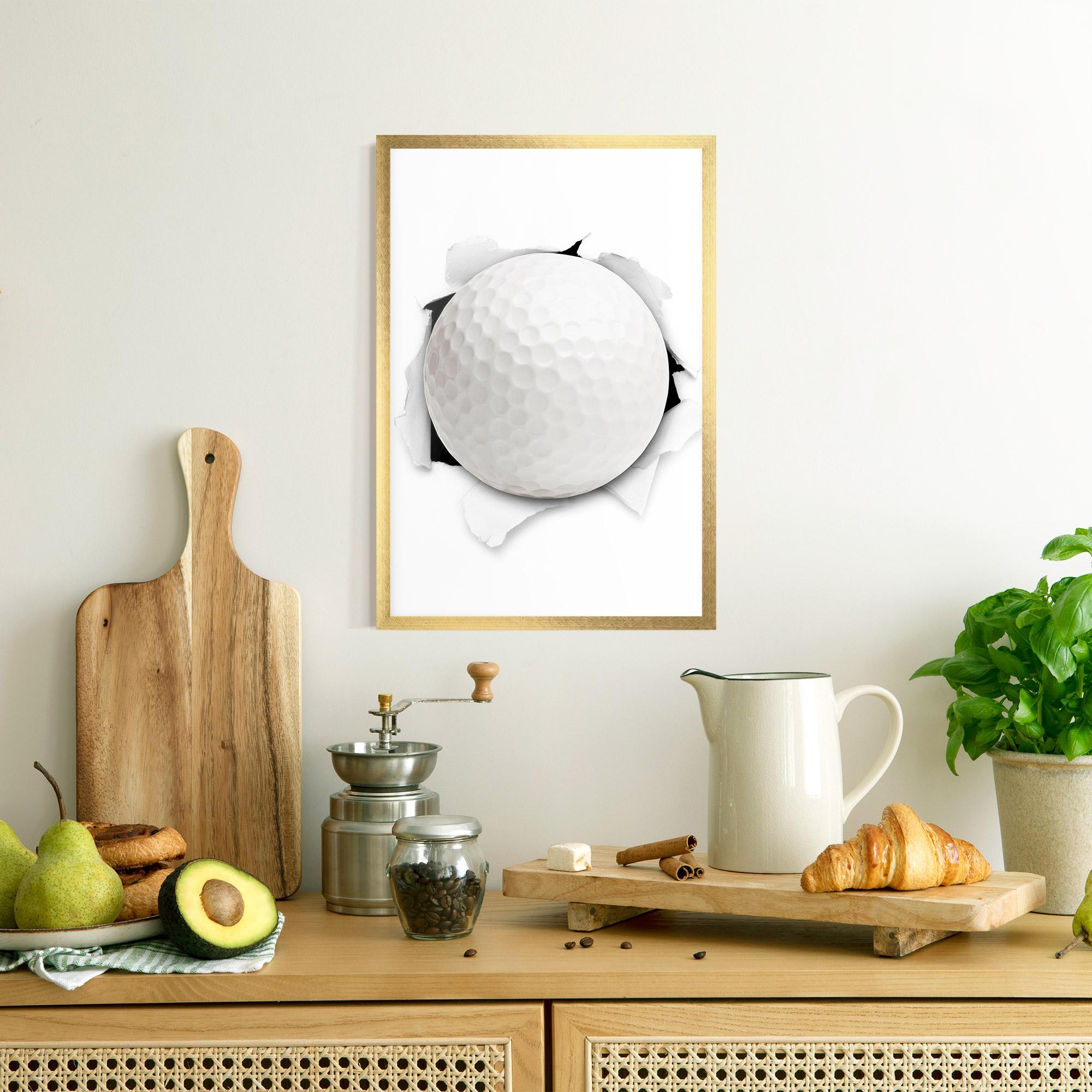 Gerahmte Poster Golf Ball Bursting Hole mockup 8
