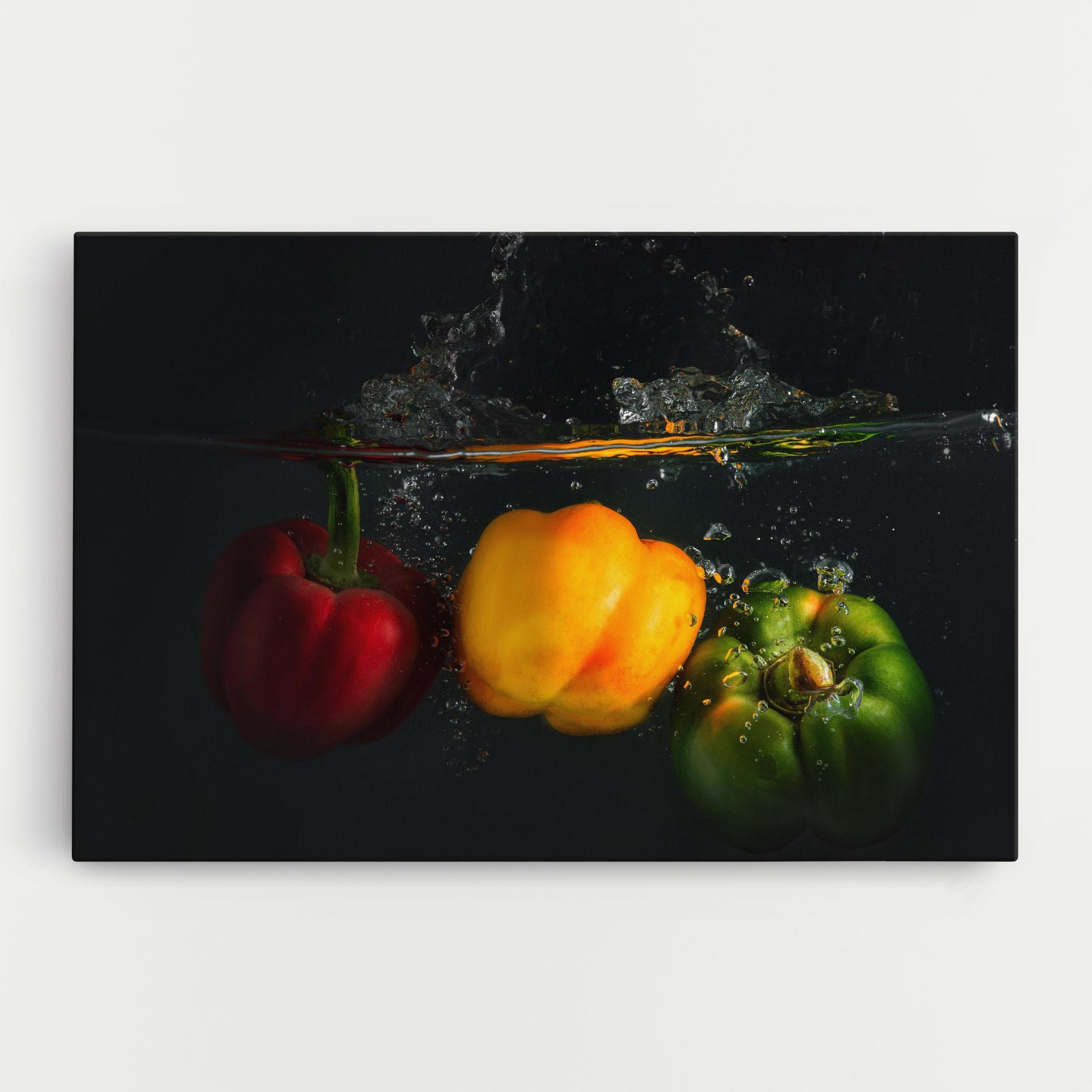 Leinwandbild Cool Bellpepper Splash mockup 0
