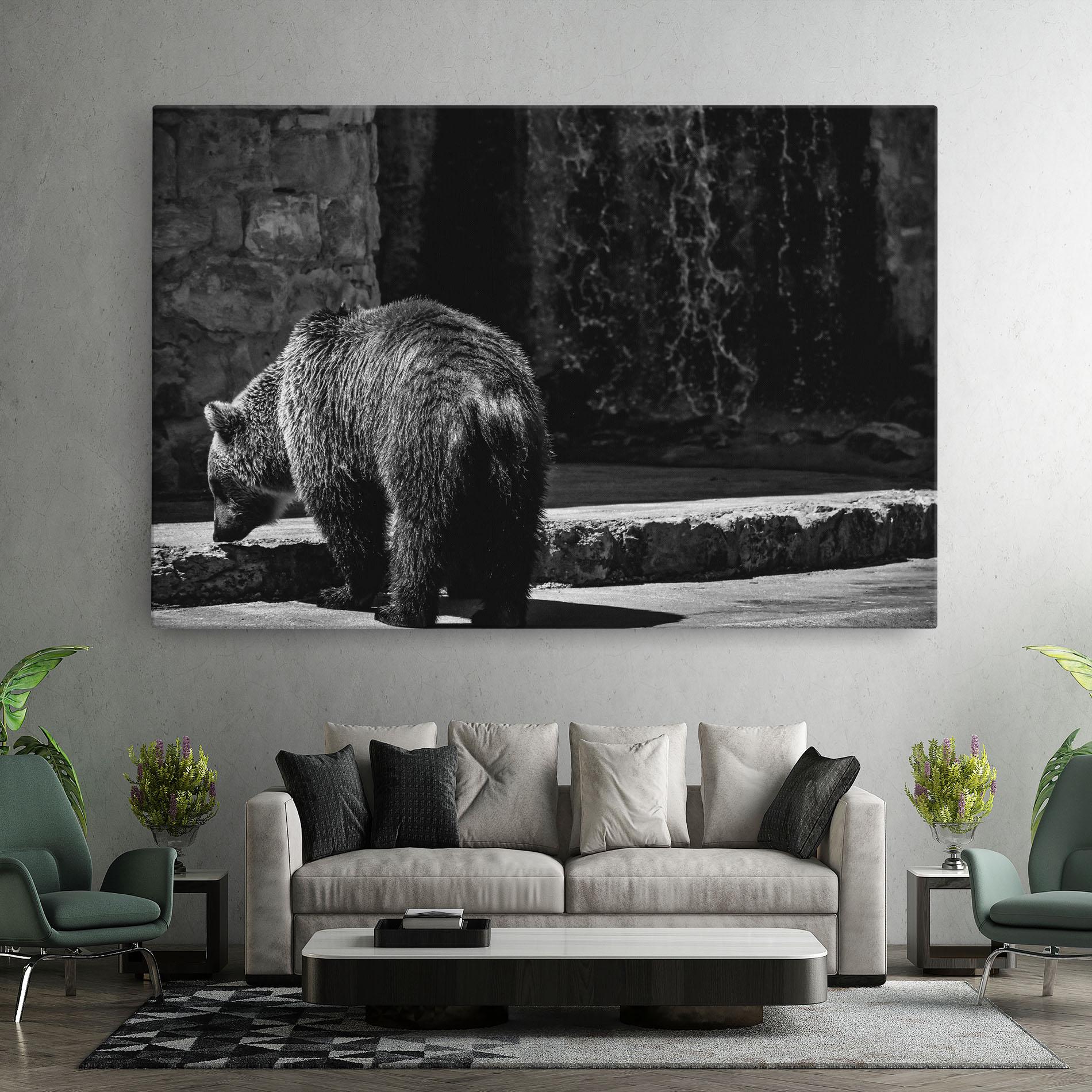 Leinwandbild Grey Bear mockup 7