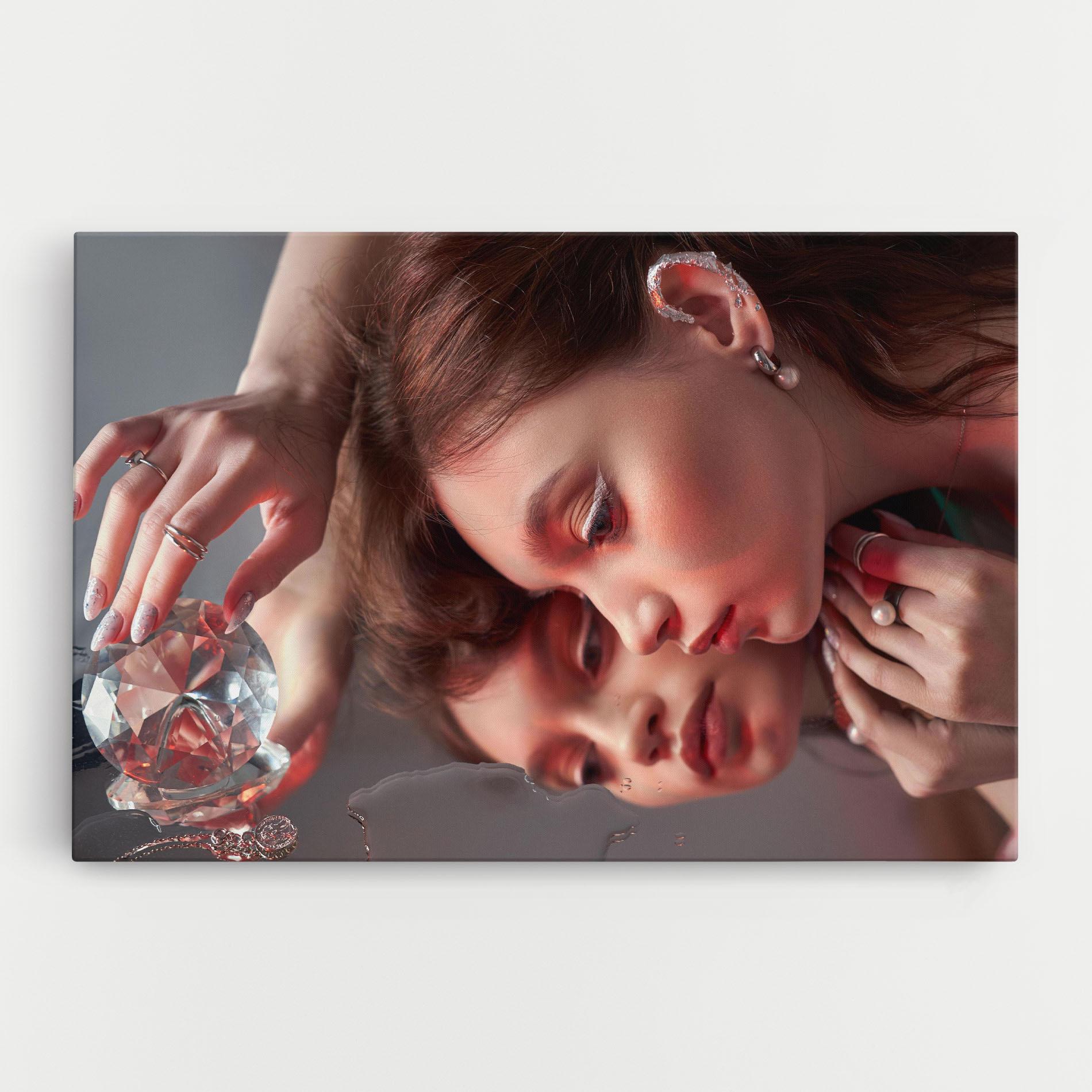 Leinwandbild Big Diamond Hand mockup 0