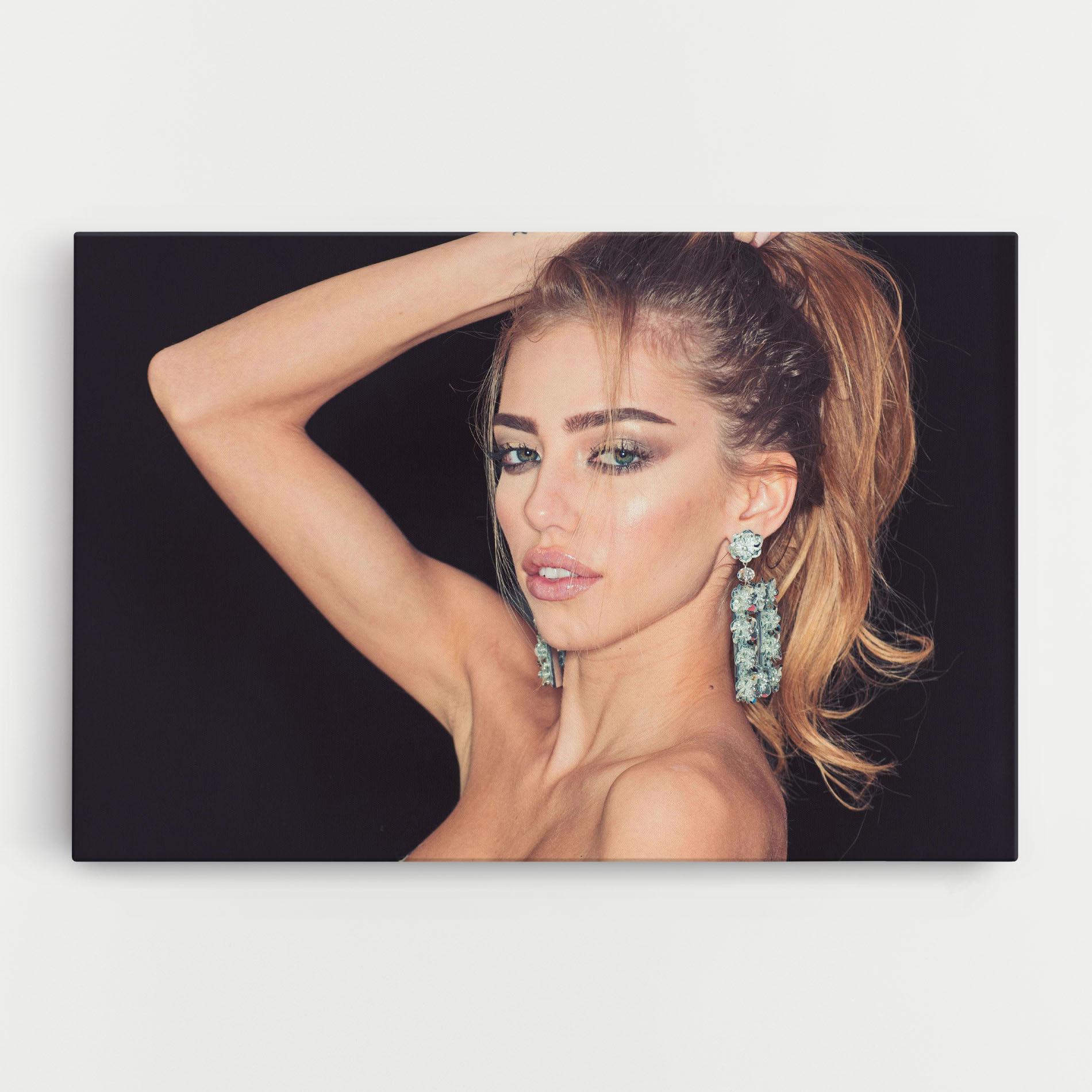 Leinwandbild Flower Earrings mockup 0