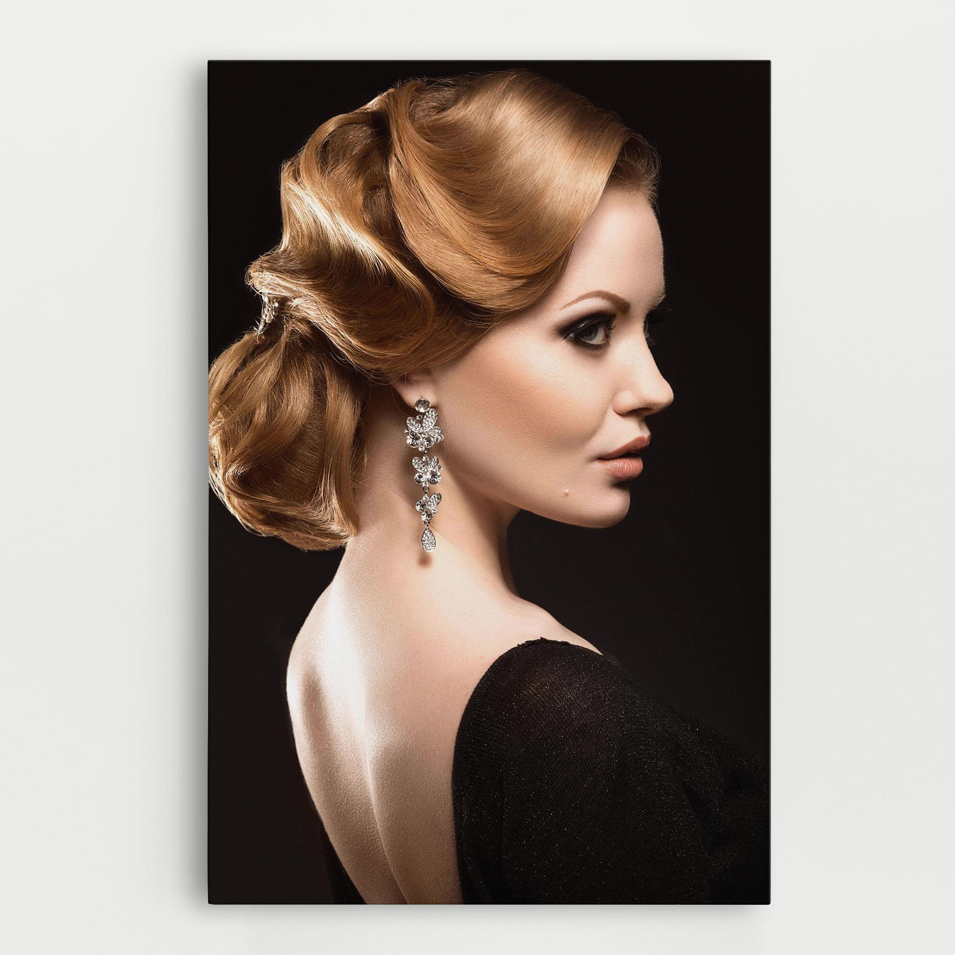 Leinwandbild Elegant Earrings mockup 0