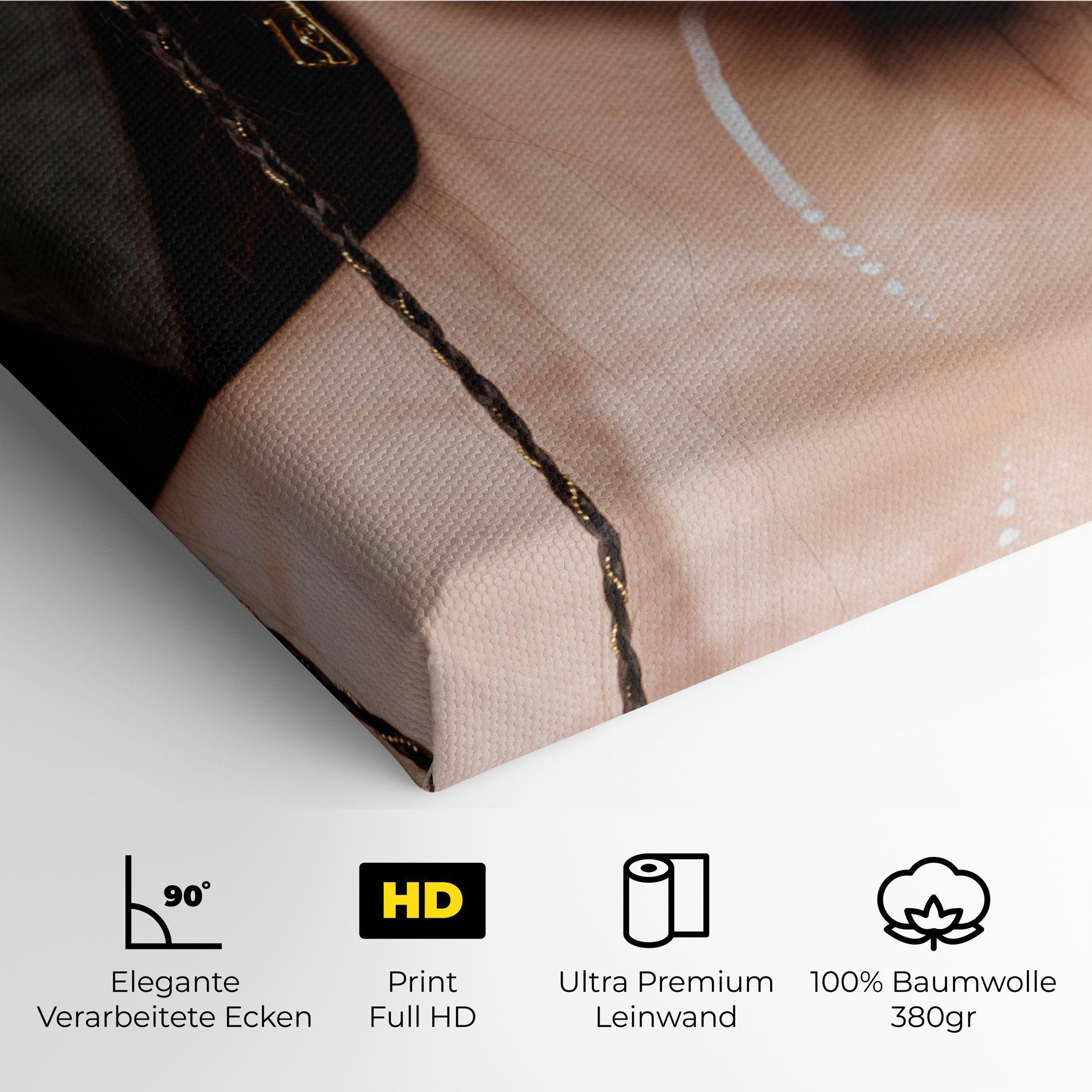 Leinwandbild Gold Hand Accessory mockup 4