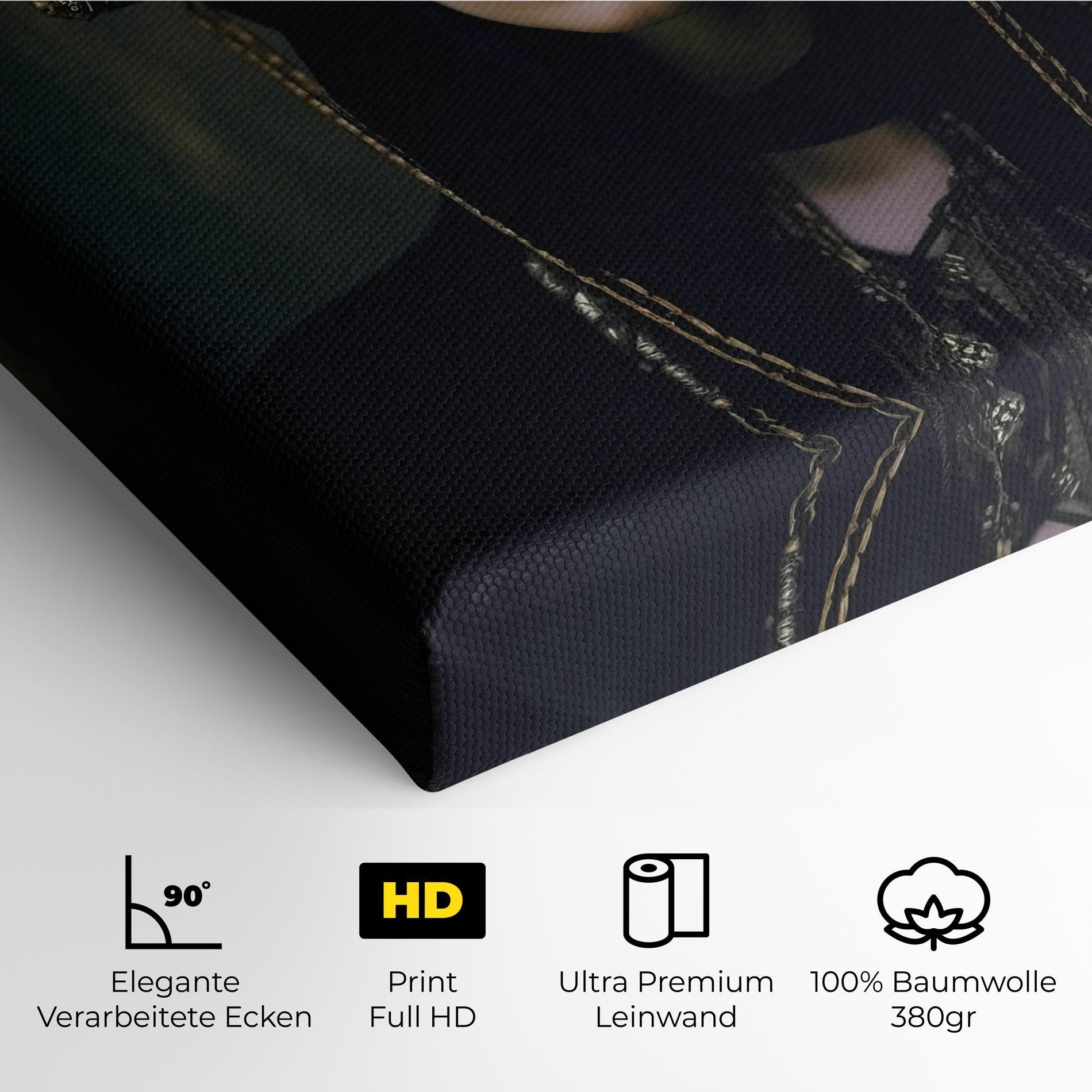 Leinwandbild Gold Headpiece mockup 4