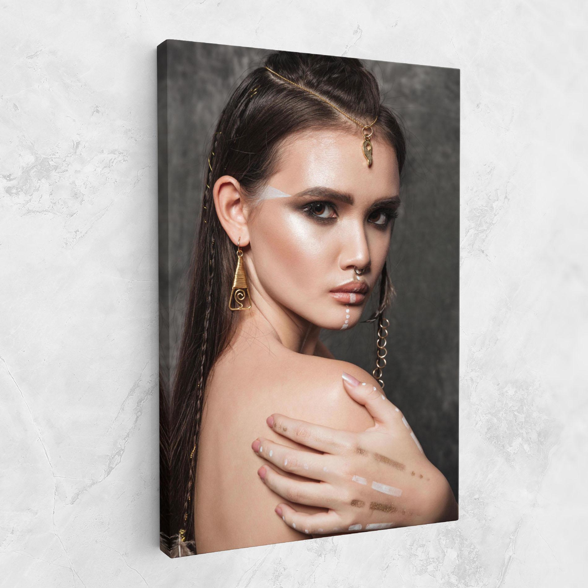 Leinwandbild Gold Triangle Earring mockup 1