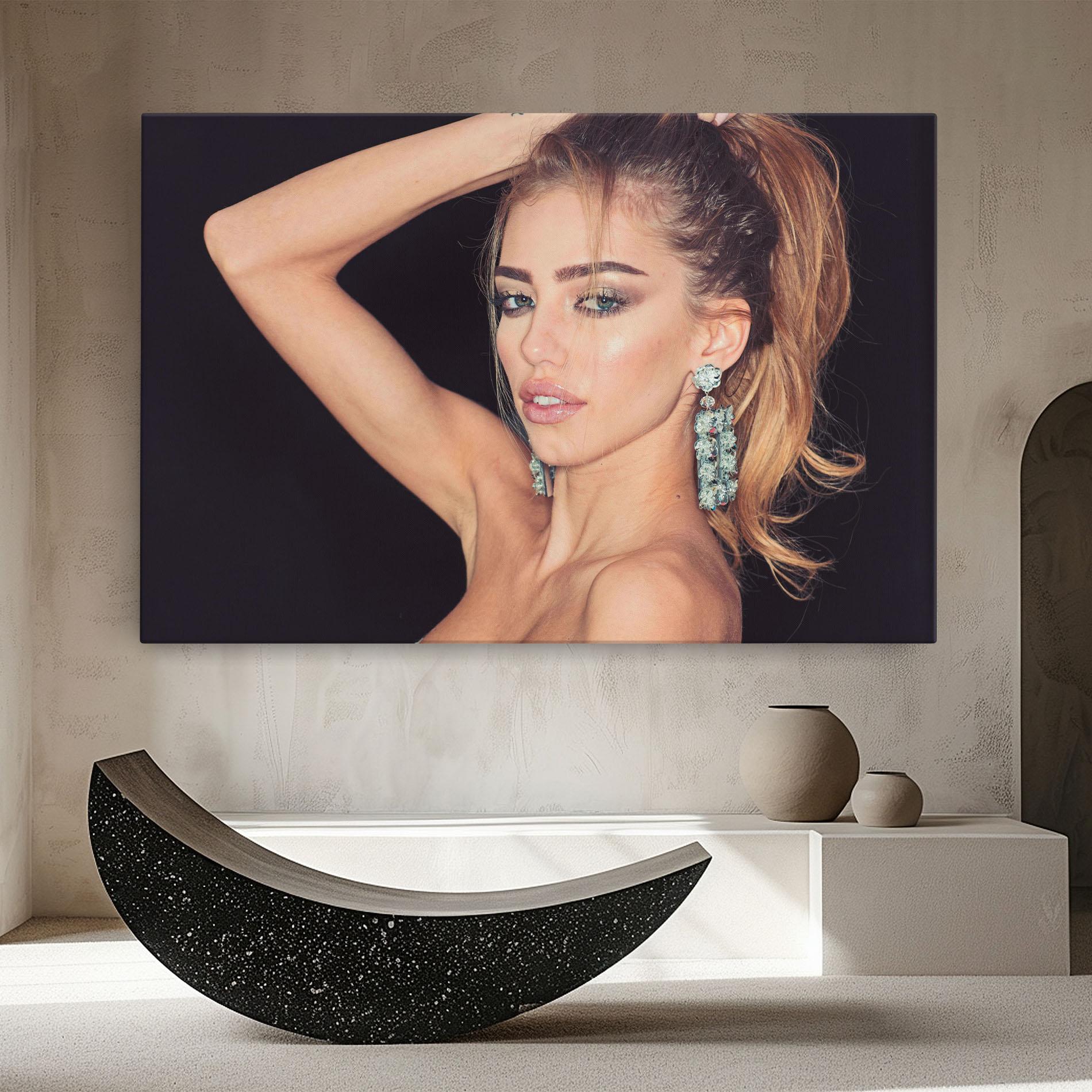 Leinwandbild Flower Earrings mockup 8