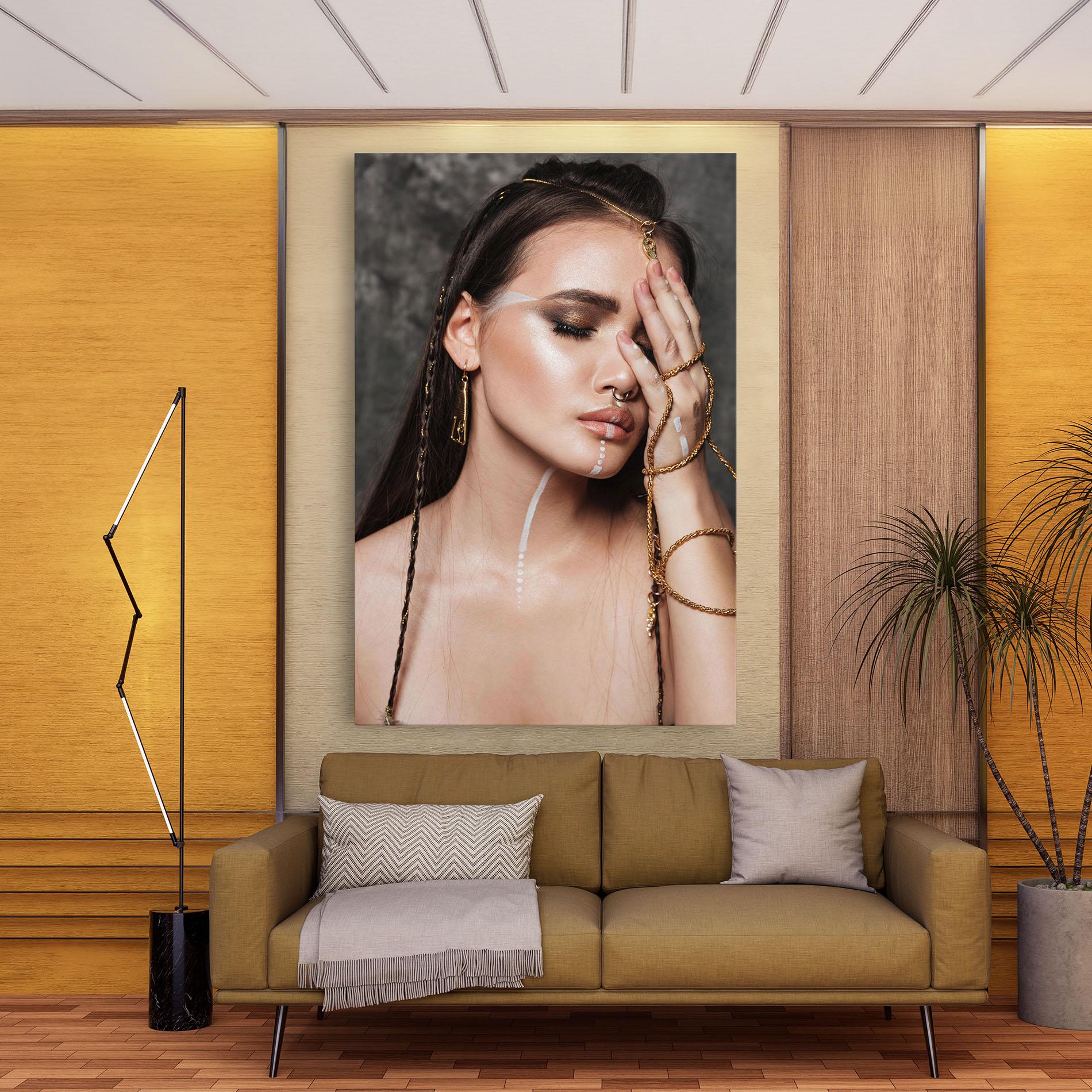 Leinwandbild Gold Hand Accessory mockup 9