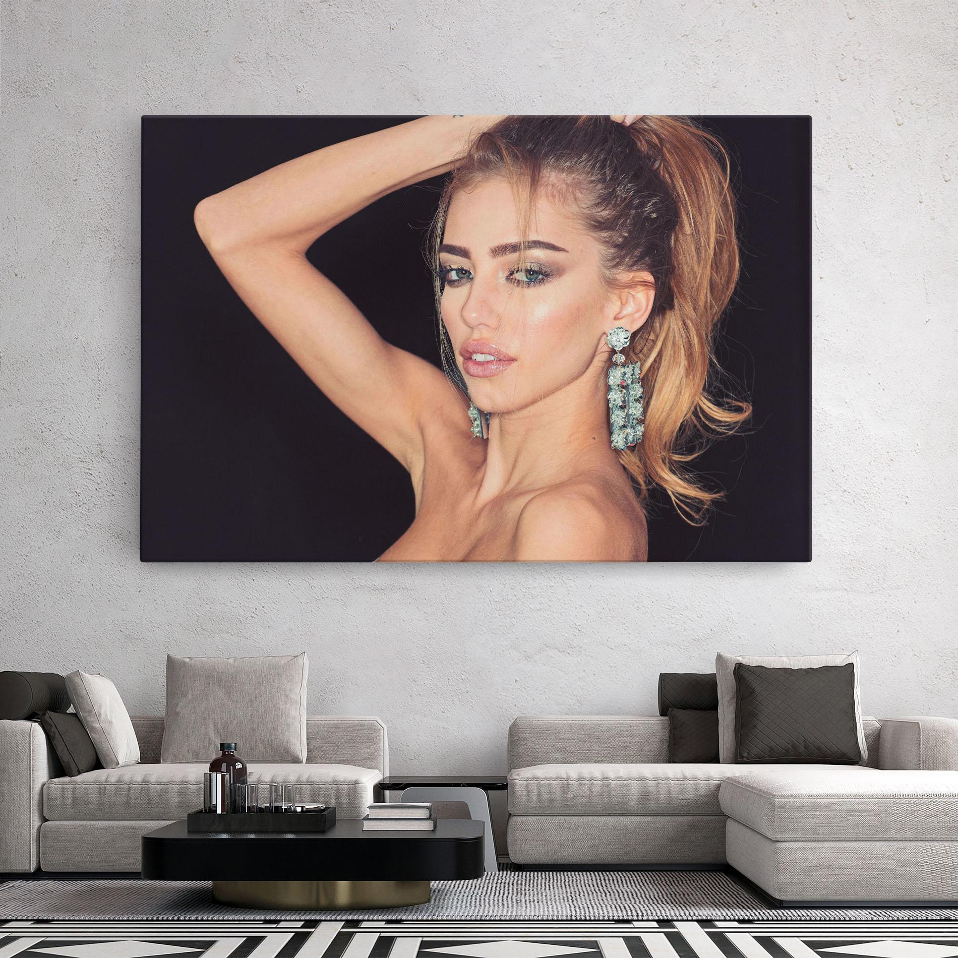 Leinwandbild Flower Earrings mockup 2