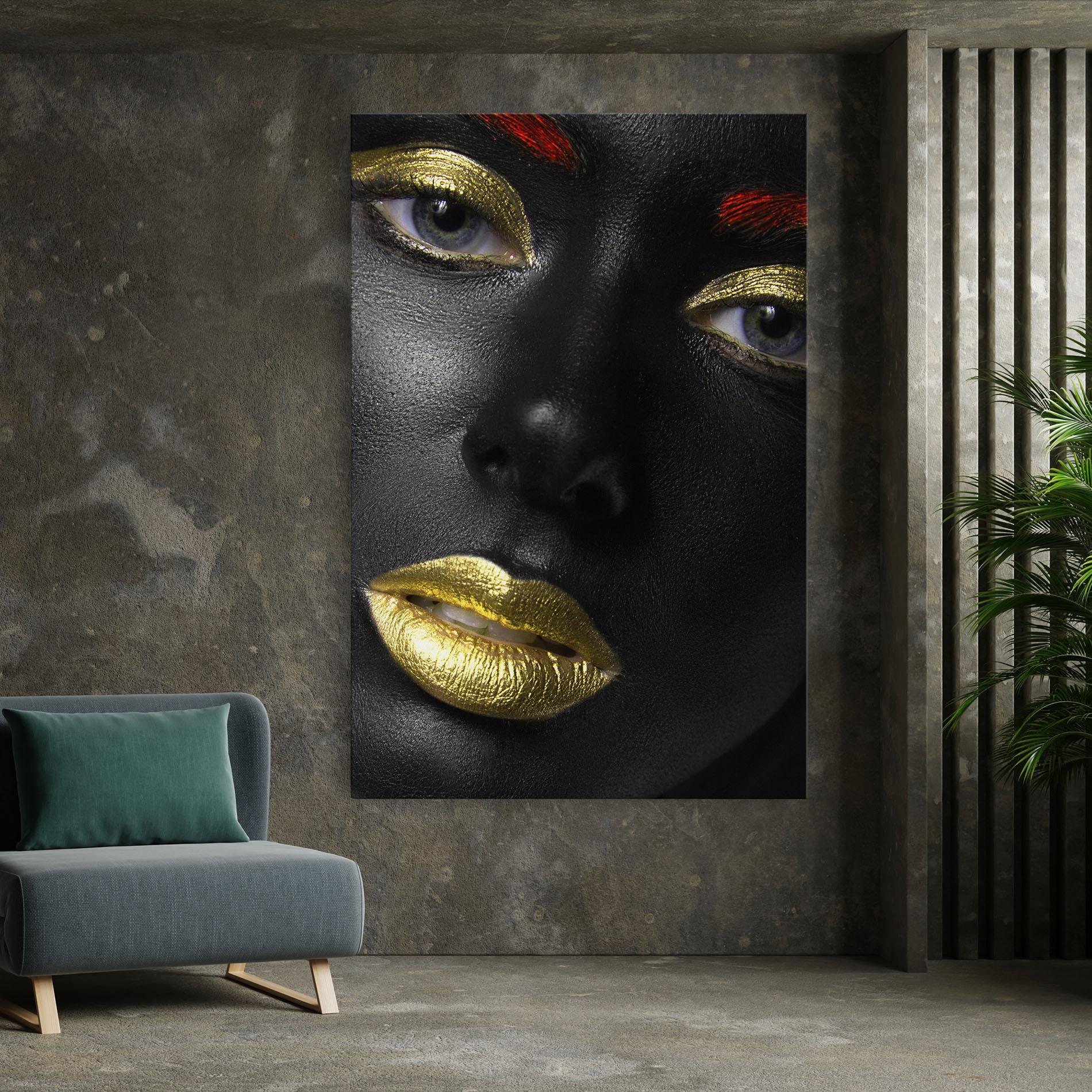 Leinwandbild Gold Make Up And Lips mockup 7