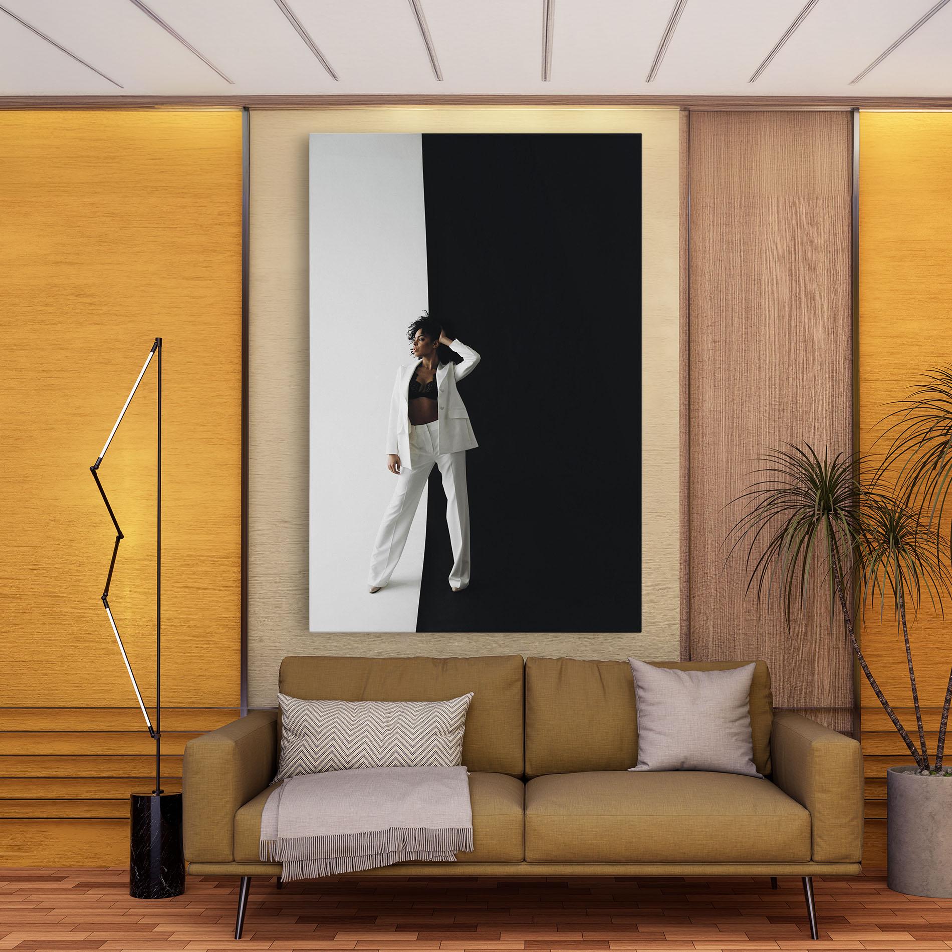 Leinwandbild African Girl White Outfit mockup 9