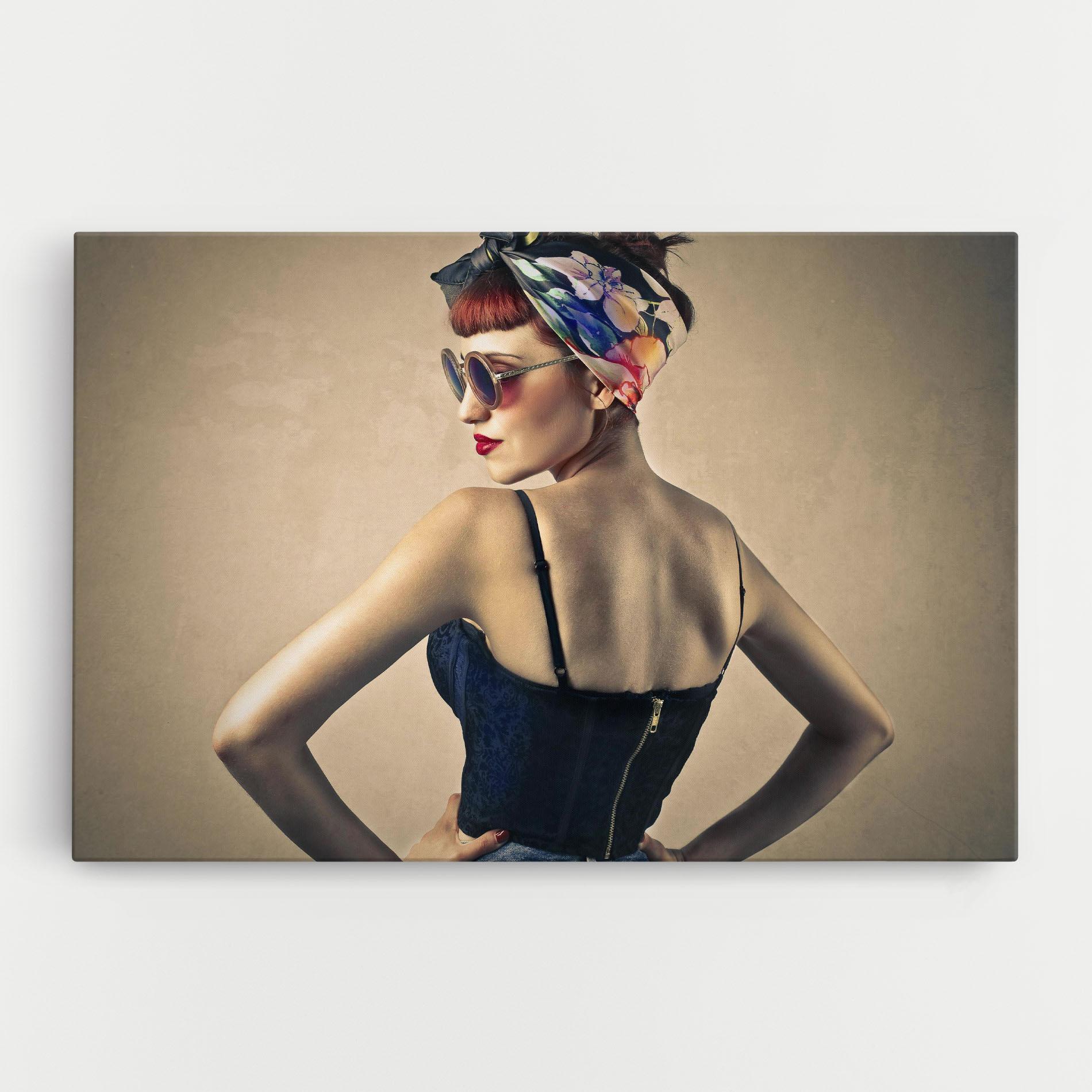 Leinwandbild Pin Up Girl mockup 0