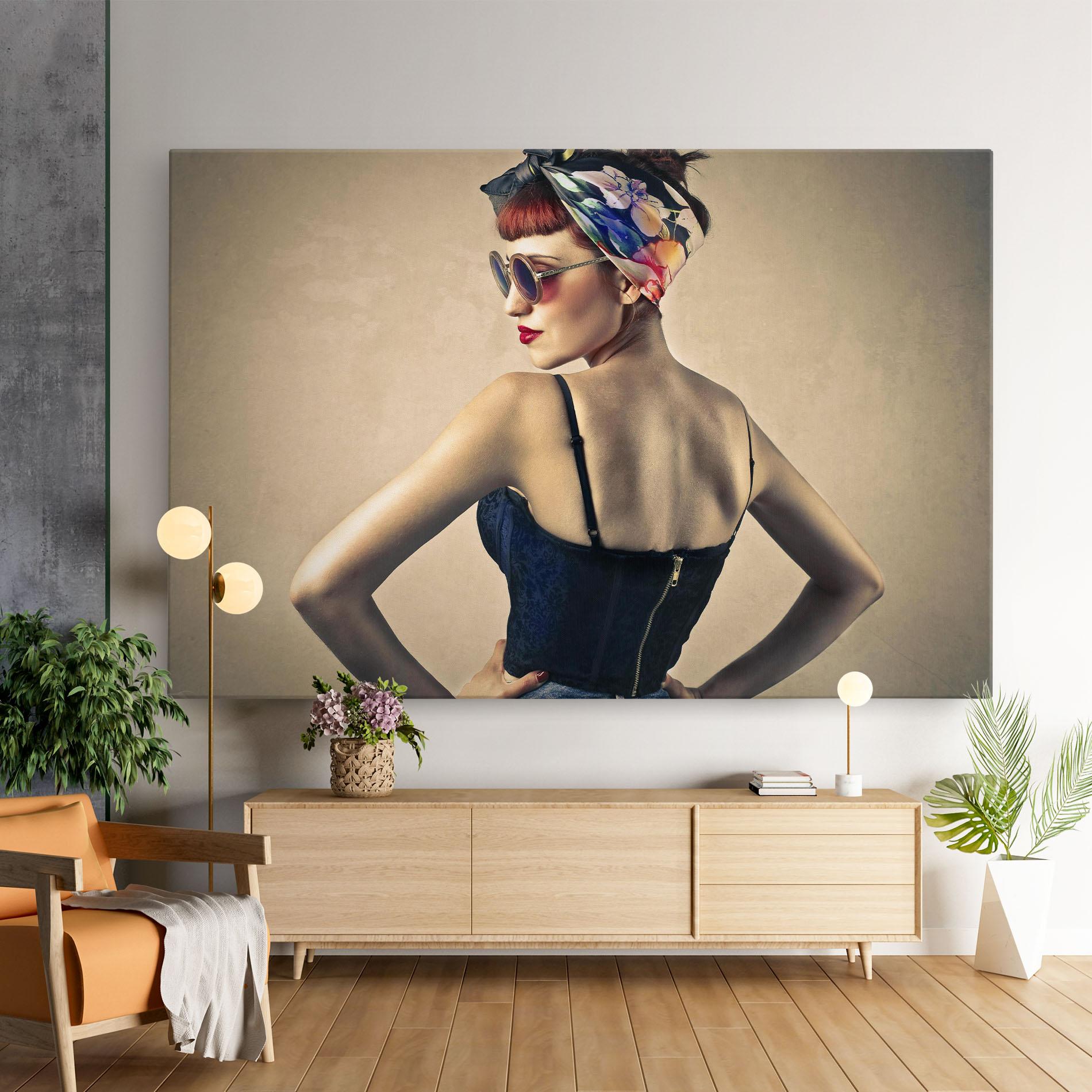 Leinwandbild Pin Up Girl mockup 9