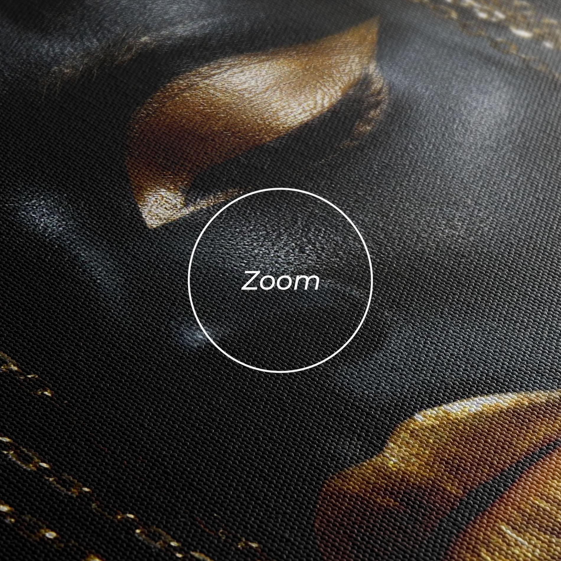 Leinwandbild Chain Gold Eyelids mockup 3