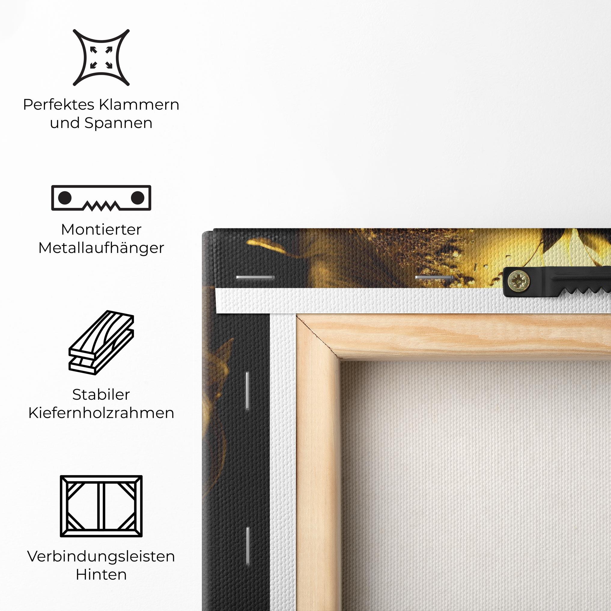 Leinwandbild Covered By Gold mockup 5