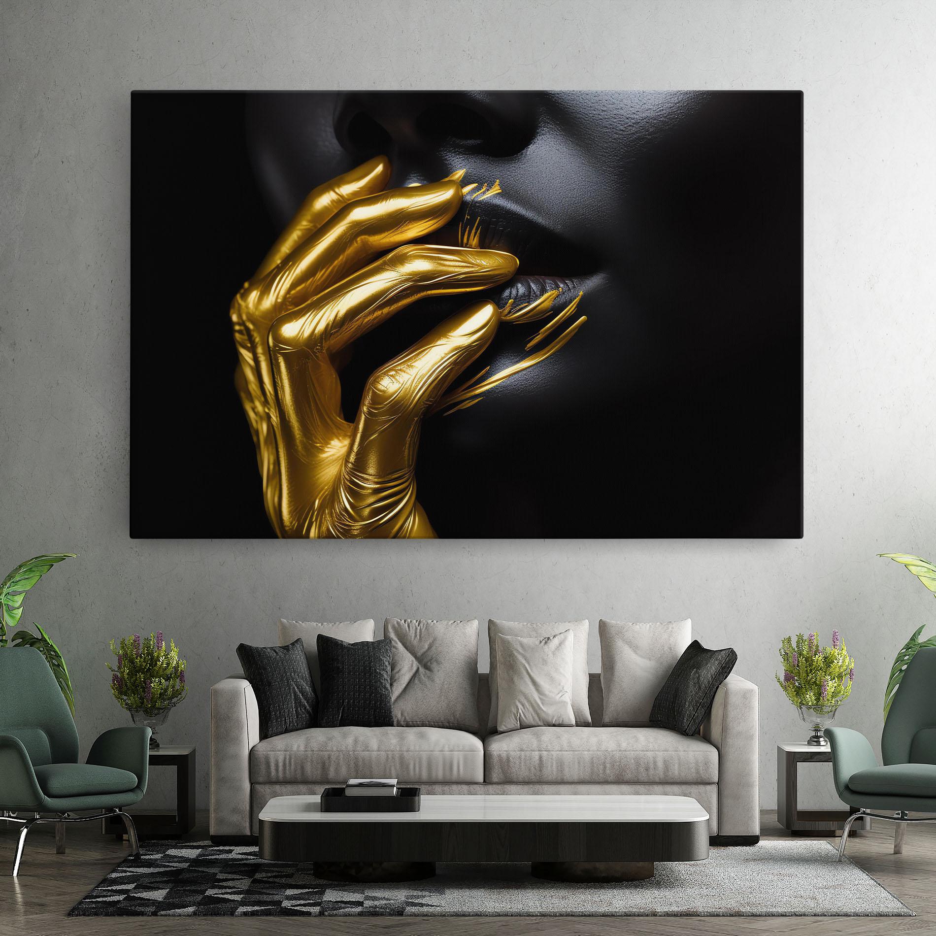 Leinwandbild Gold Small Hand mockup 7