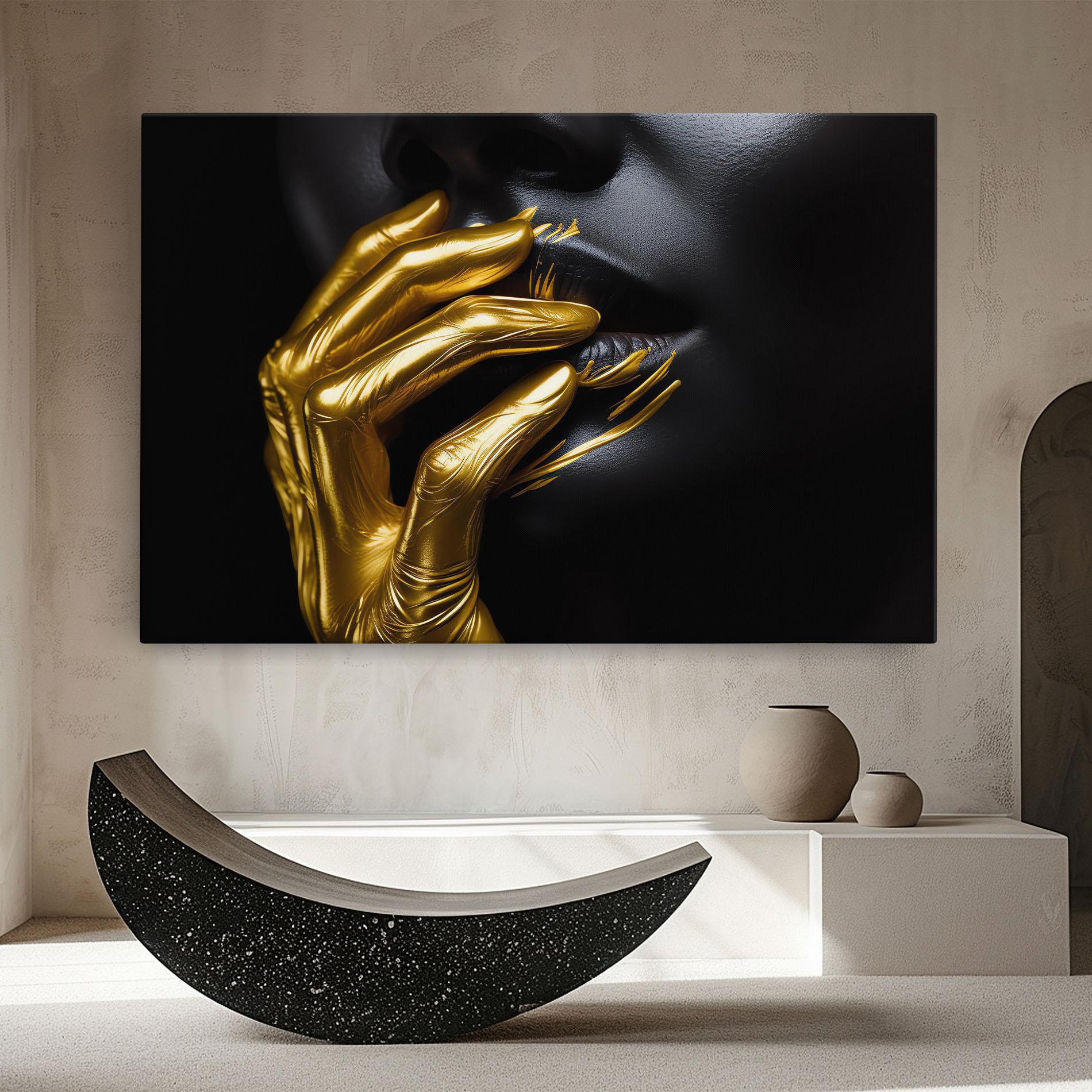 Leinwandbild Gold Small Hand mockup 8
