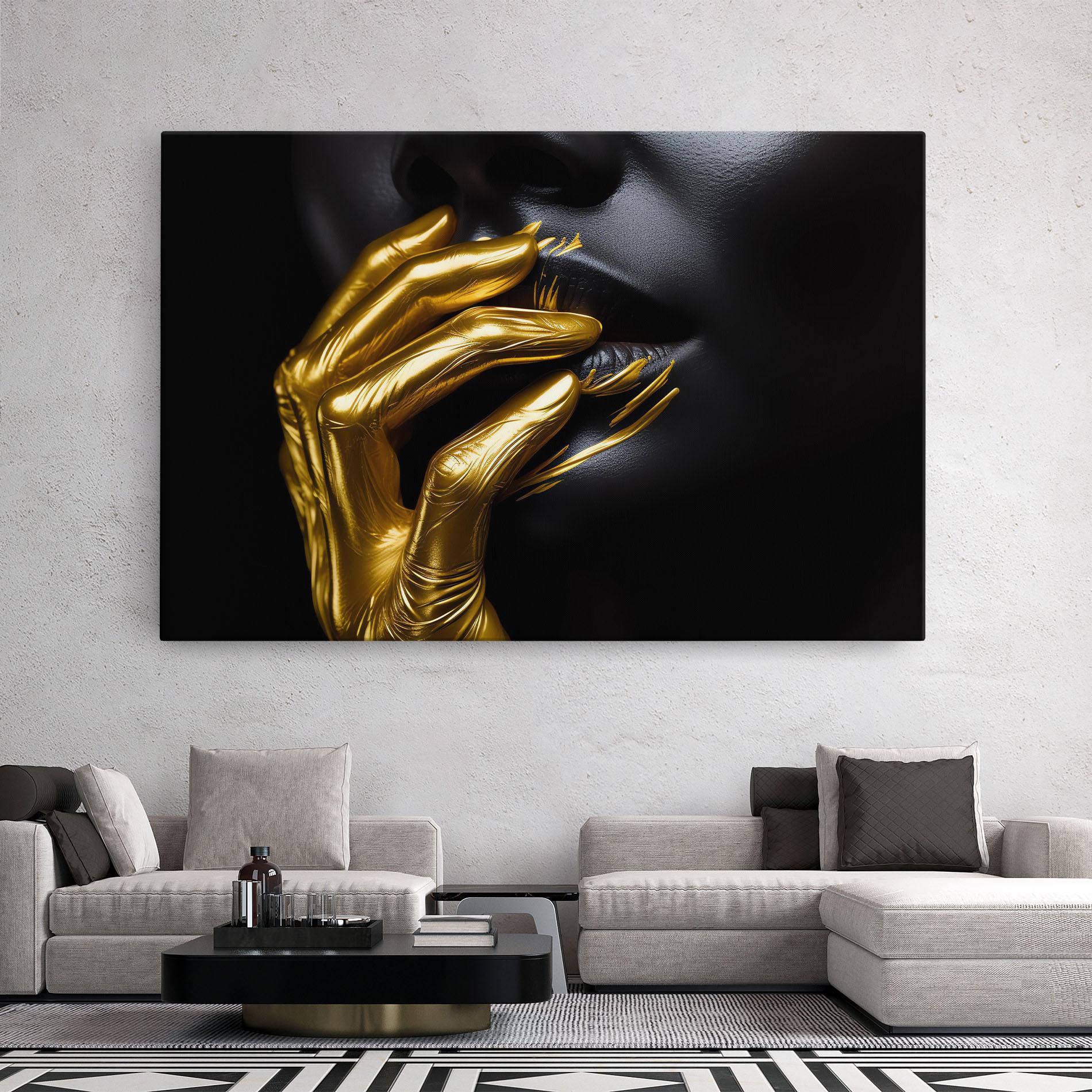 Leinwandbild Gold Small Hand mockup 2