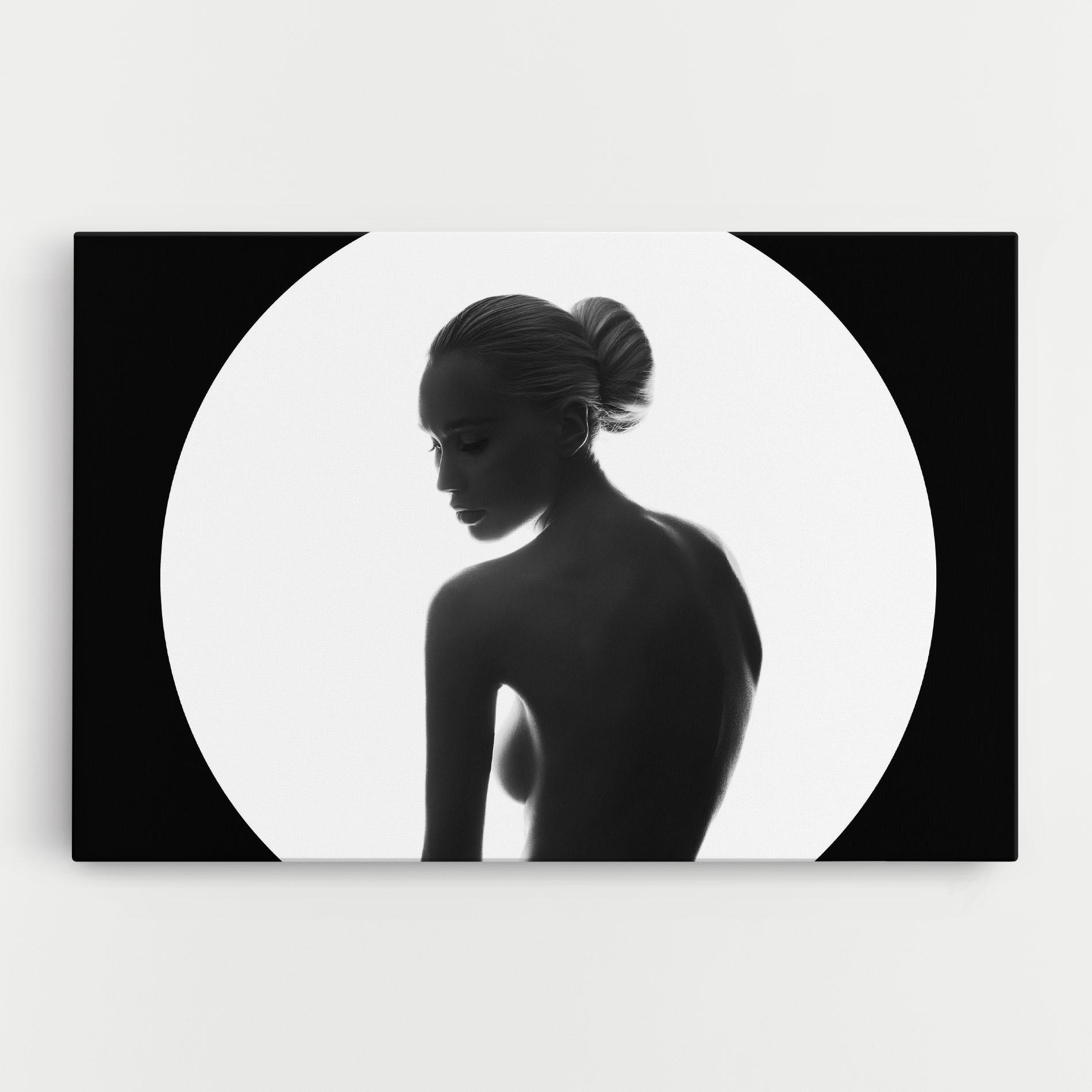 Leinwandbild Woman Body Circle mockup 0