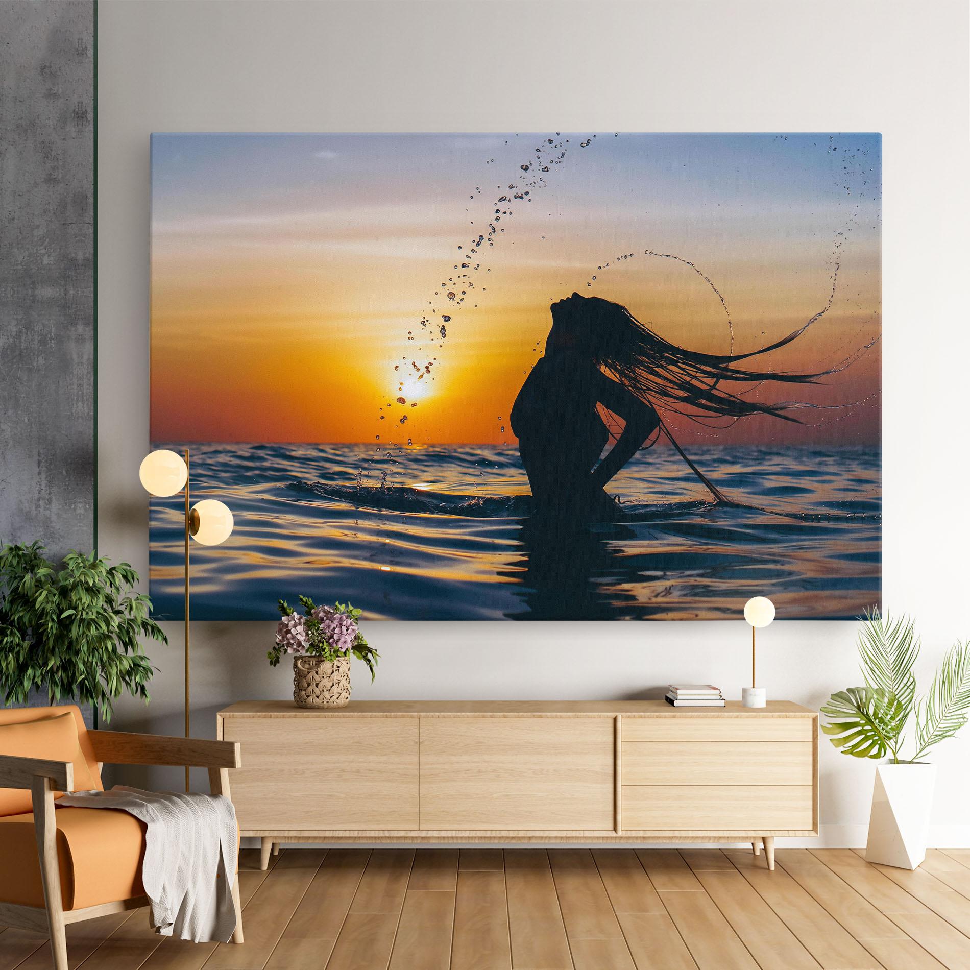 Leinwandbild Ocean Woman Shilouette mockup 9