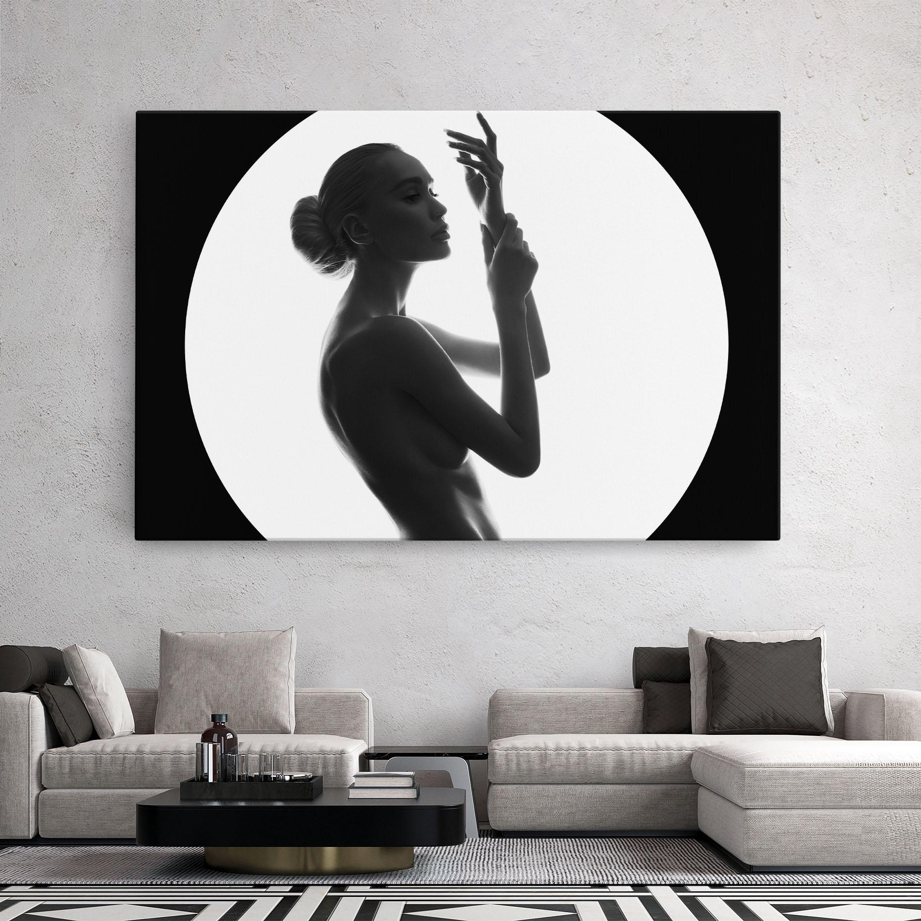 Leinwandbild Circle Woman Body mockup 2