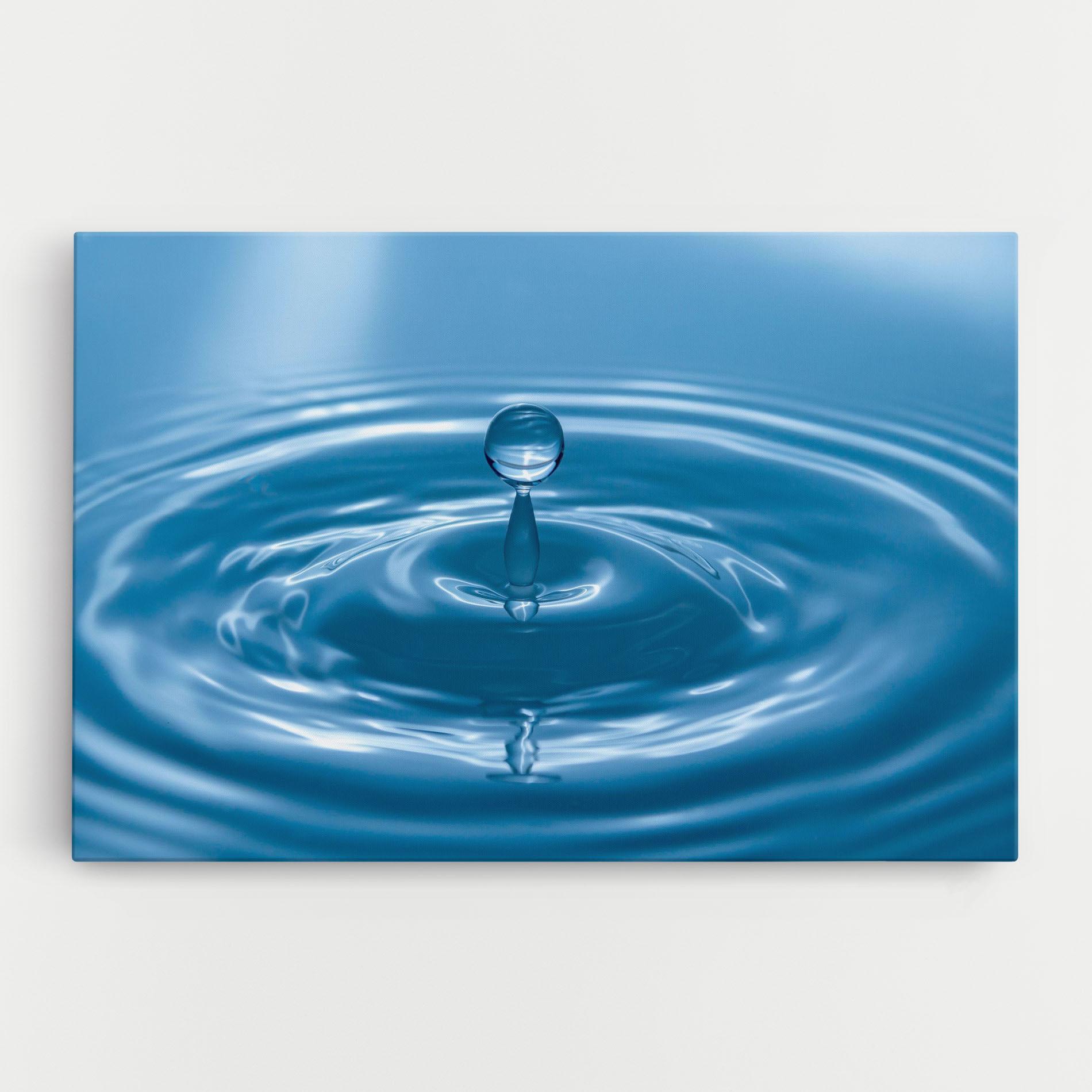 Leinwandbild Drop Close Up mockup 0
