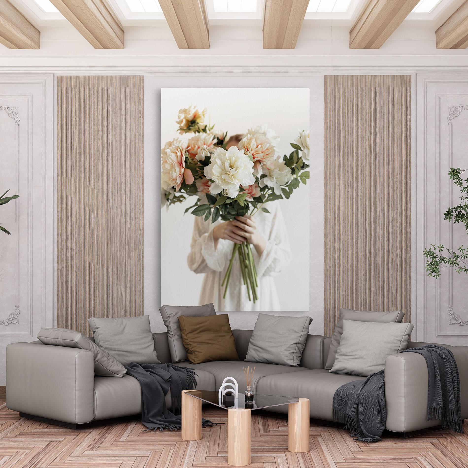 Leinwandbild Bouquet Holding mockup 6