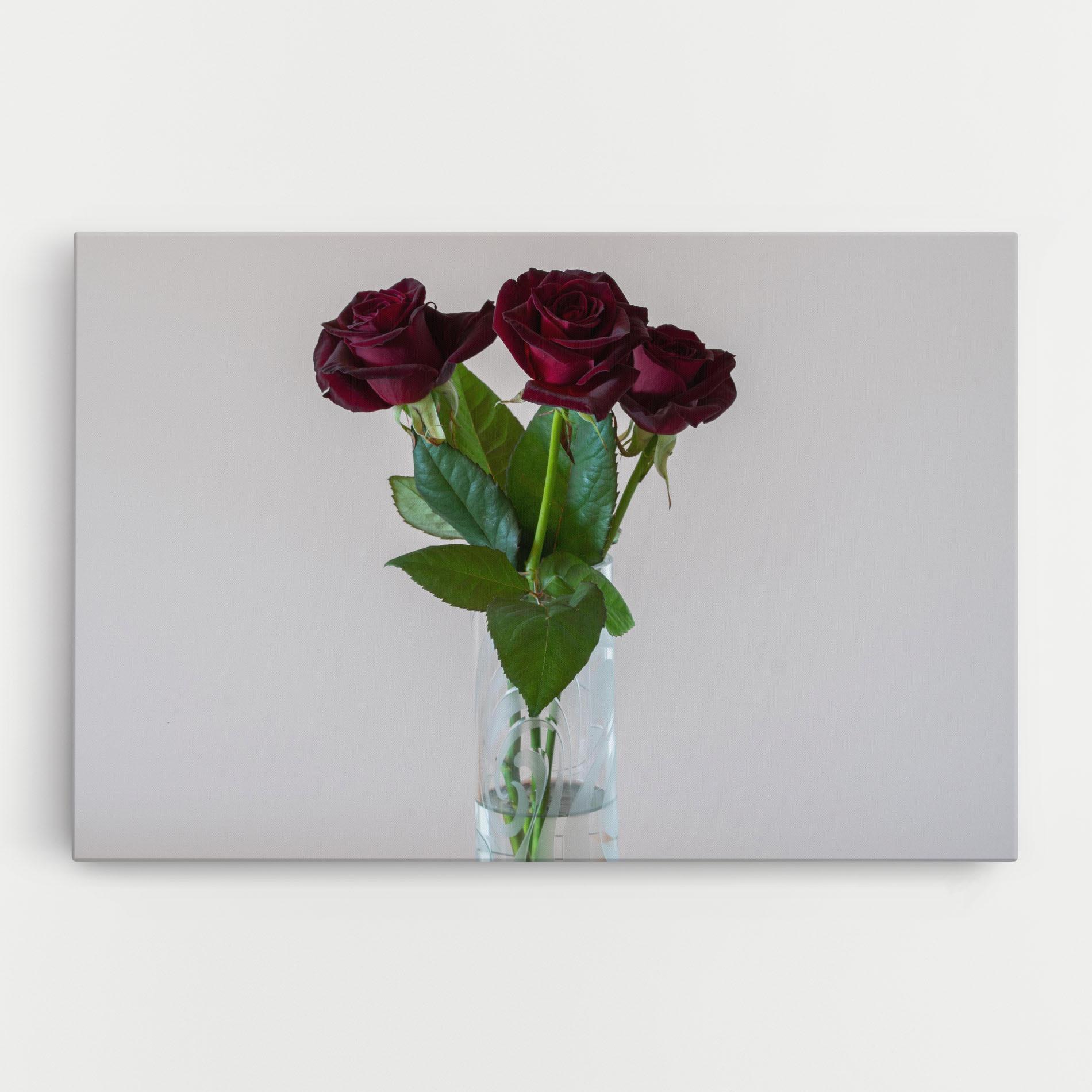 Leinwandbild Red Roses Vase mockup 0