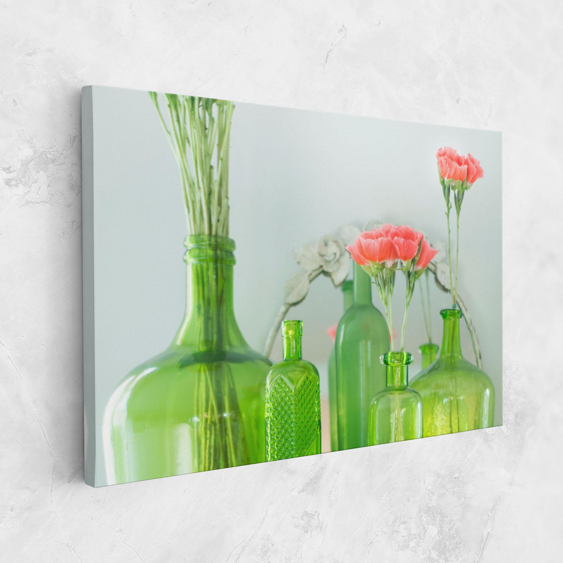 Leinwandbild Green Vase Flowers mockup 1
