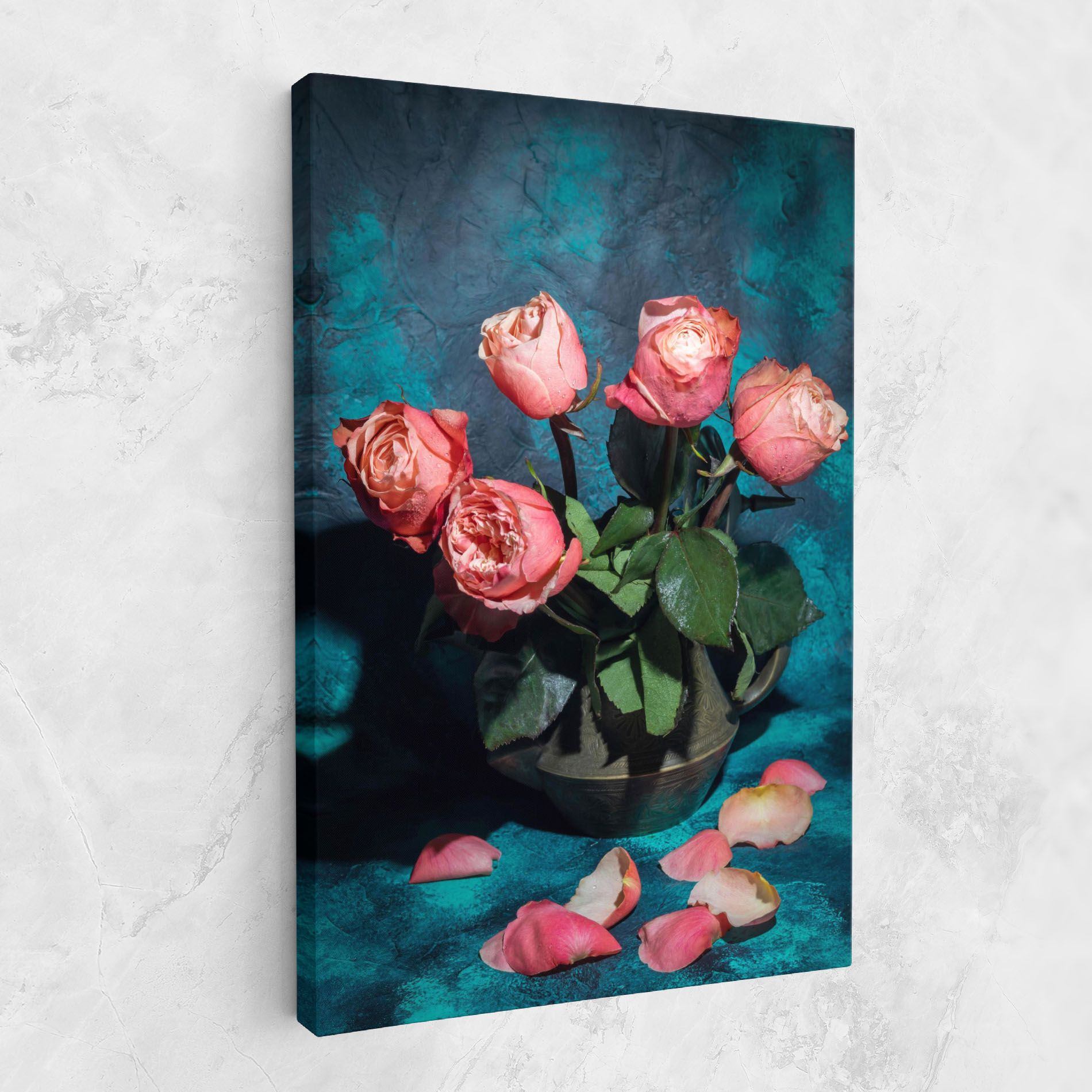 Bouquet Roses Vase mockup 1
