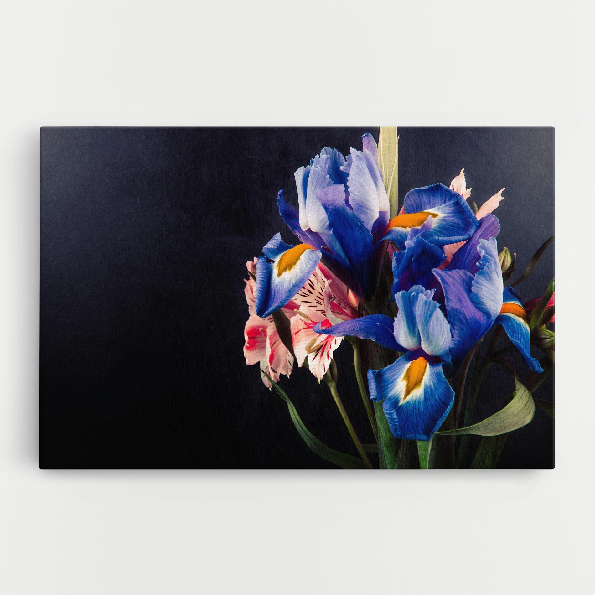 Leinwandbild Iris Bouquet mockup 0