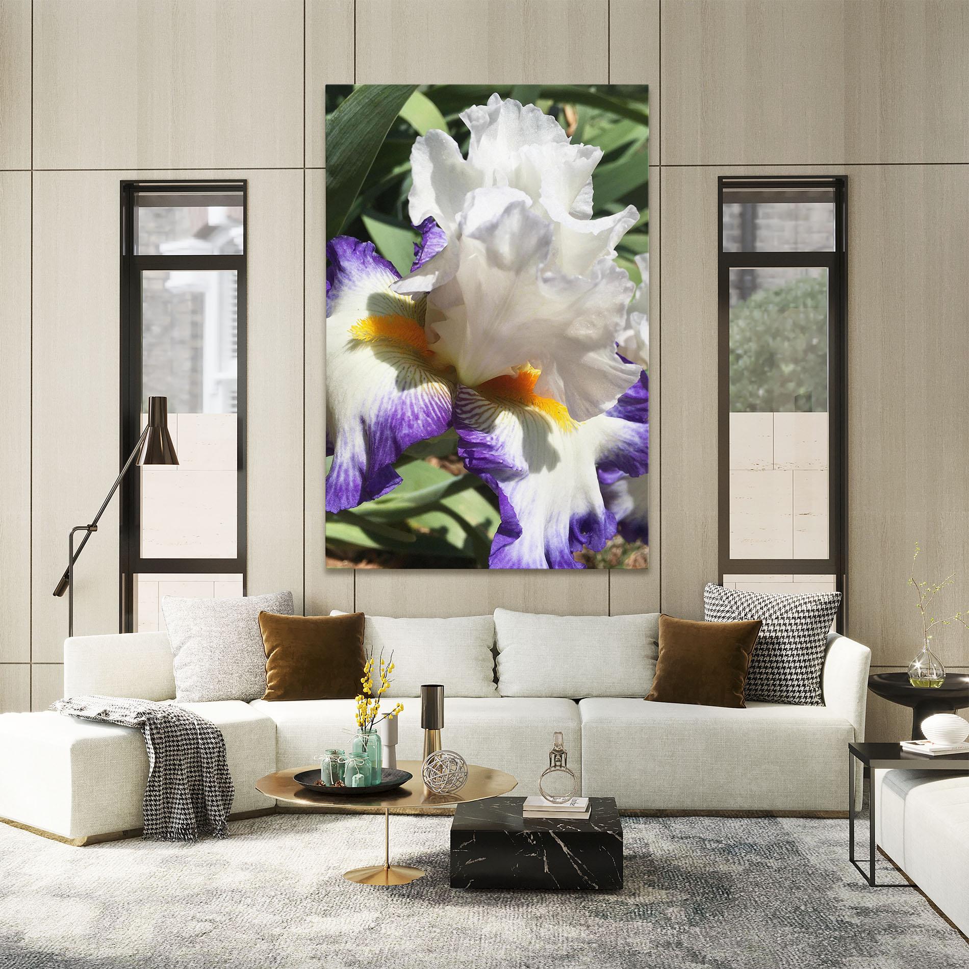 Leinwandbild Garden White Purple Irirs mockup 2