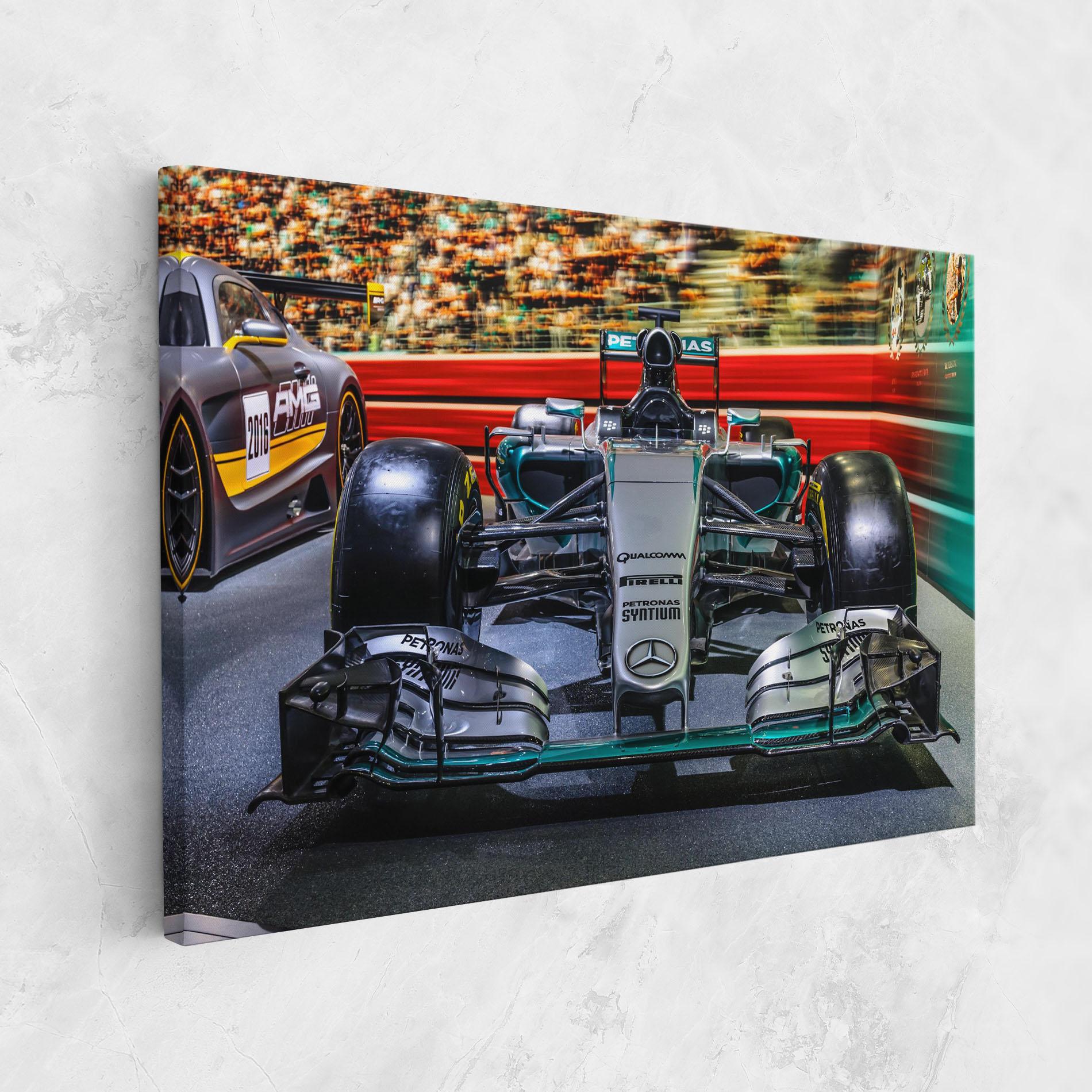 Leinwandbild Black Green F1 mockup 1
