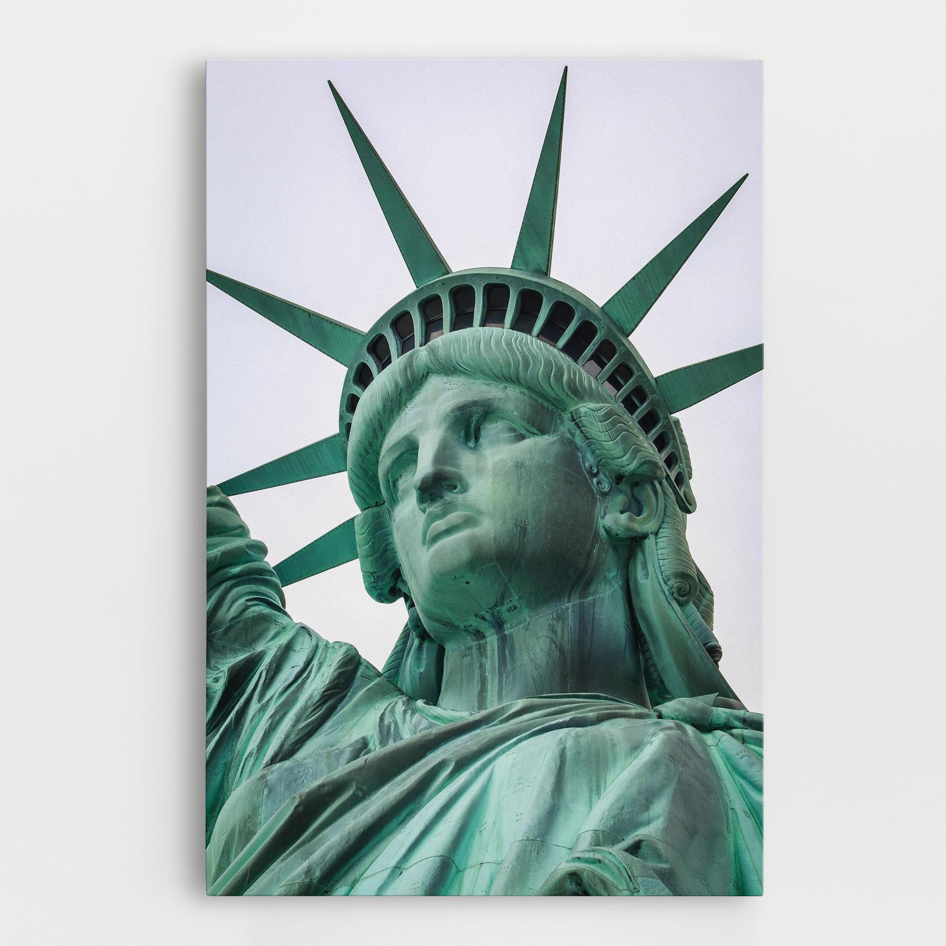 Leinwandbild Statue Of Liberty Head mockup 0