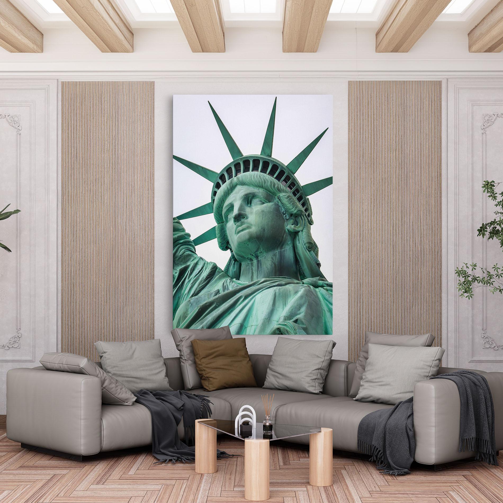 Leinwandbild Statue Of Liberty Head mockup 6