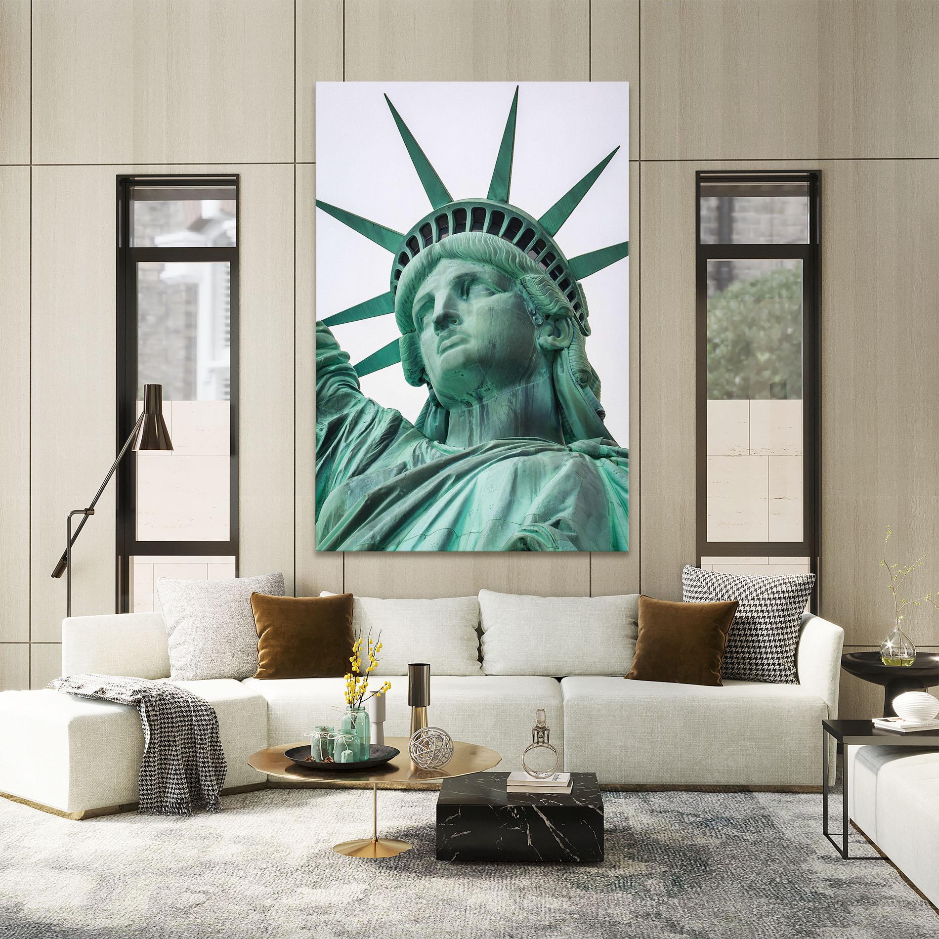Leinwandbild Statue Of Liberty Head mockup 2