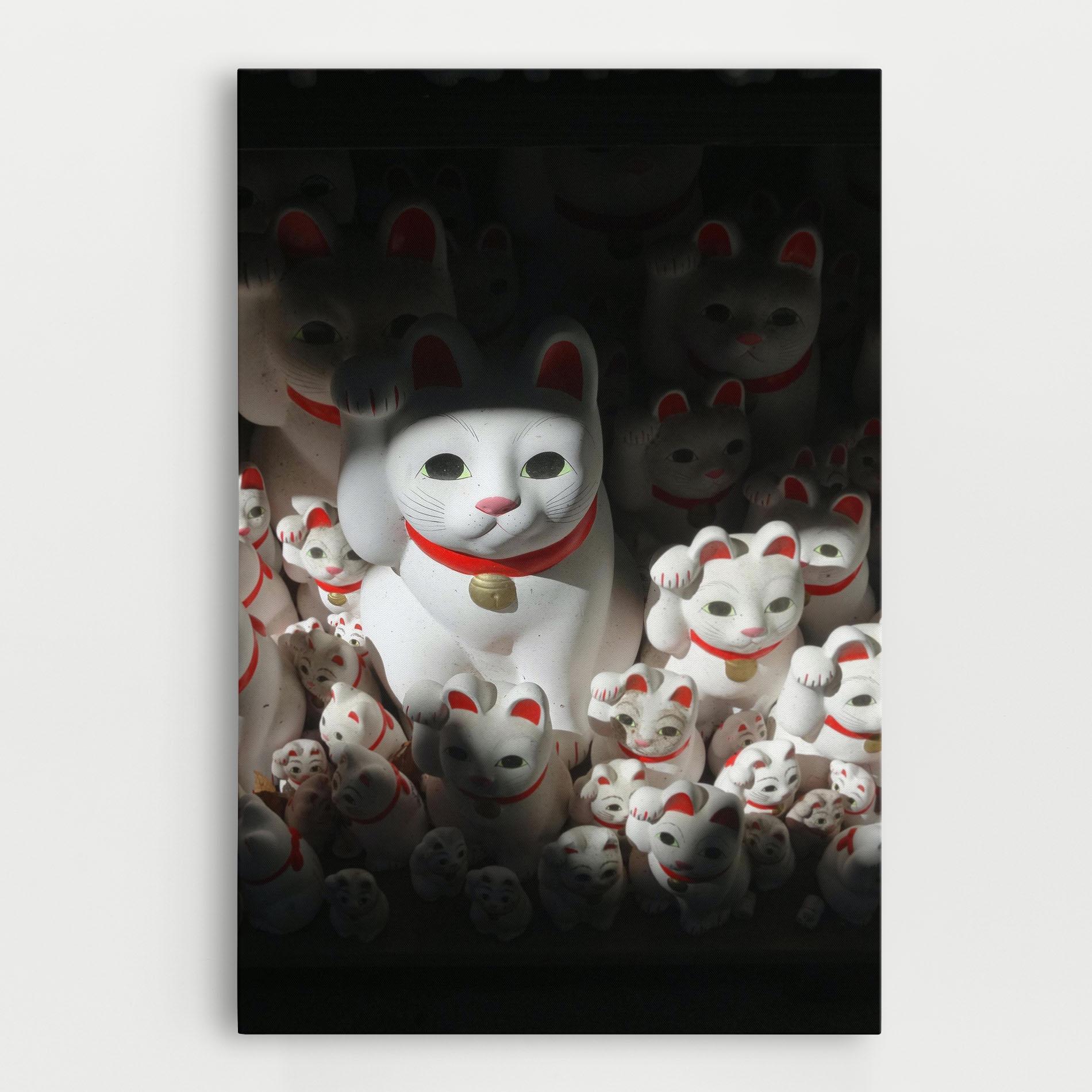 Leinwandbild White Lucky Cats mockup 0