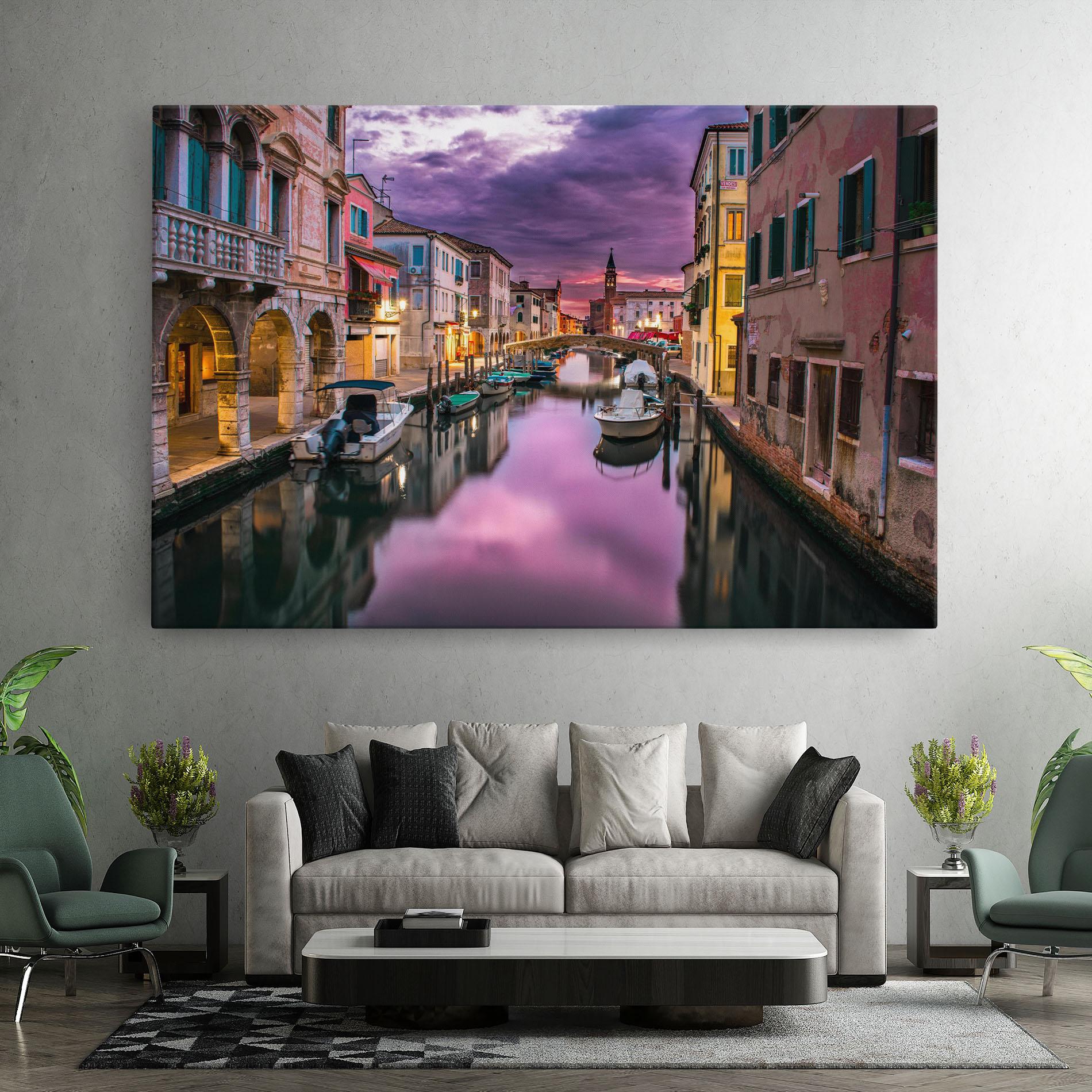 Leinwandbild Purple Light Venecia mockup 7