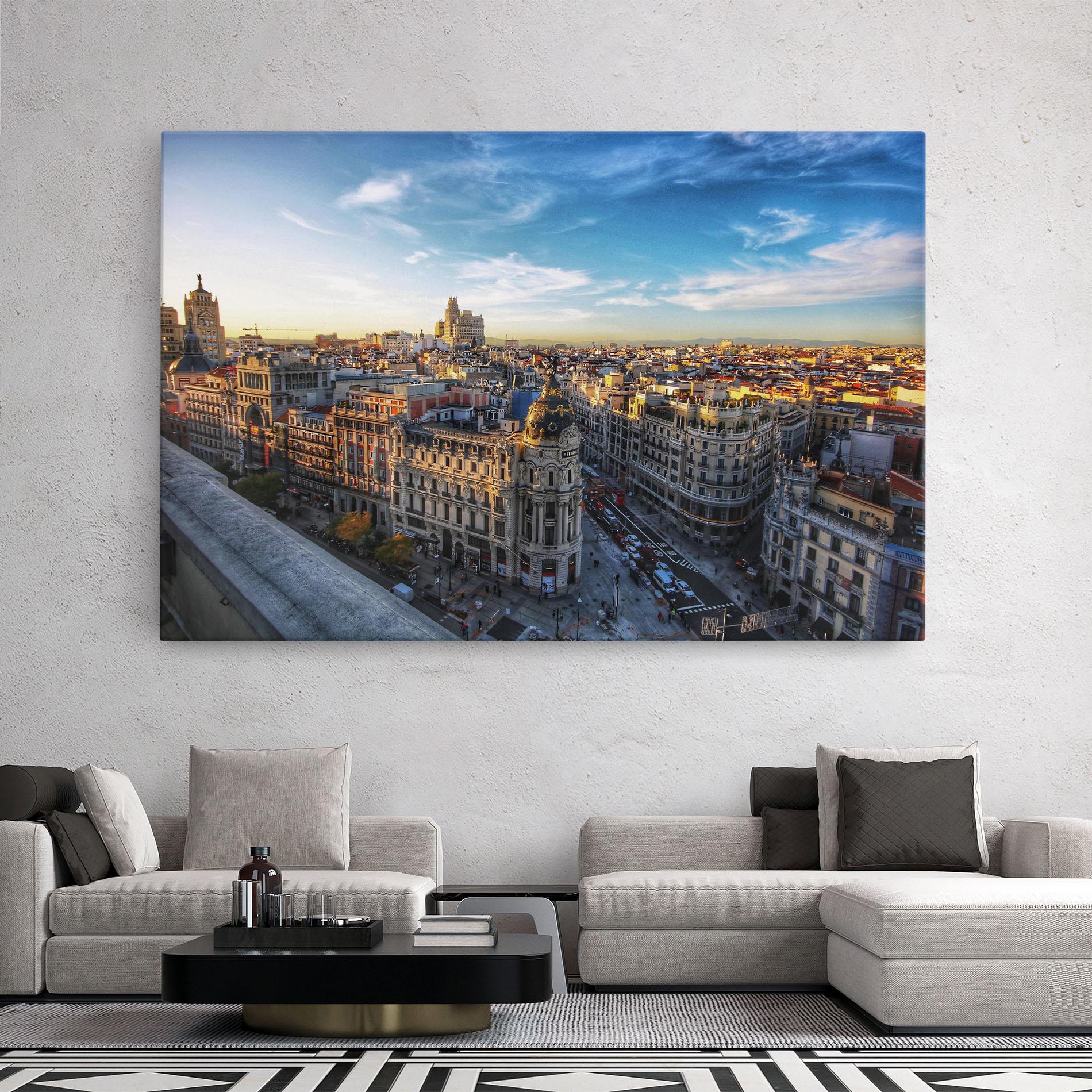 Leinwandbild Madrid View mockup 2