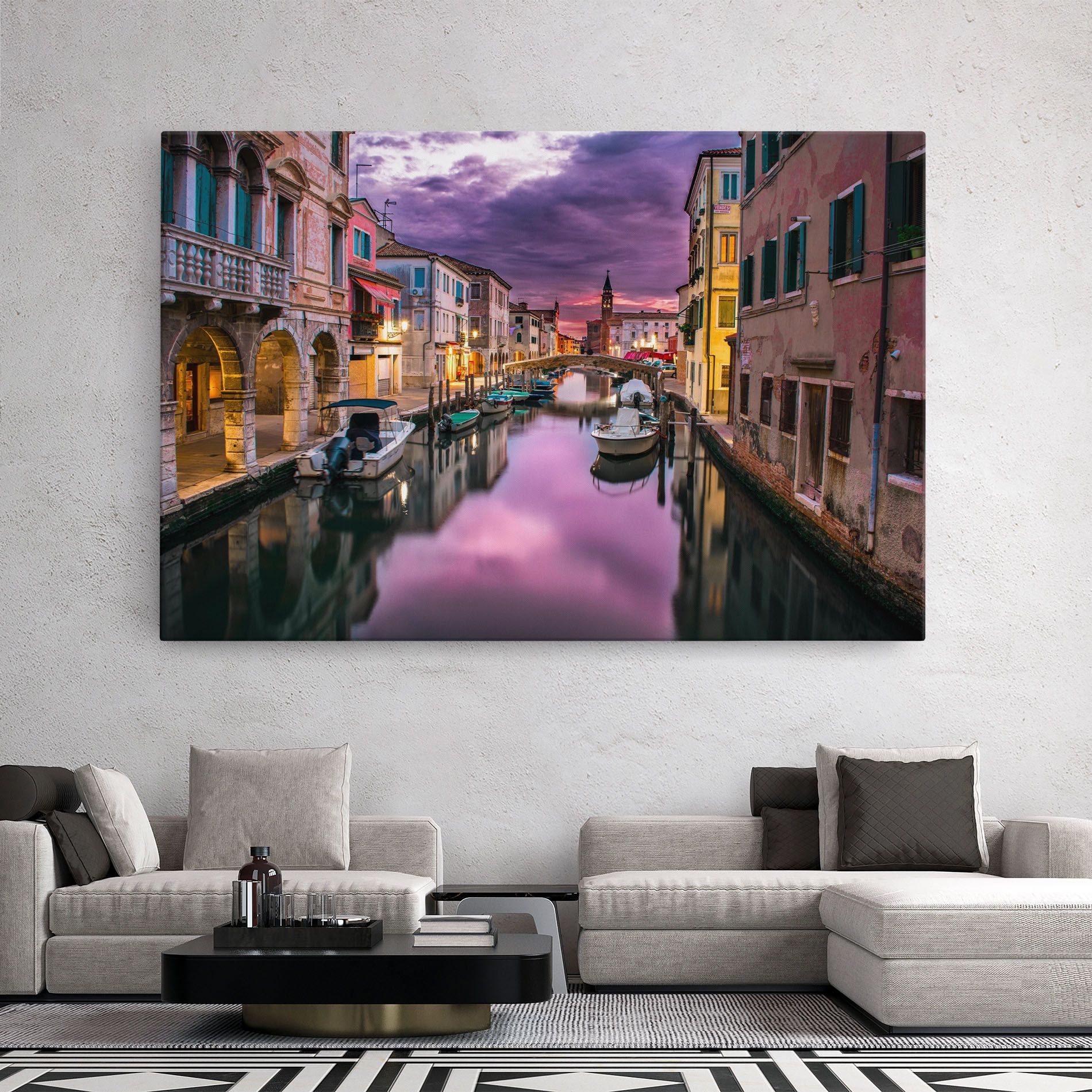 Purple Light Venecia mockup 2