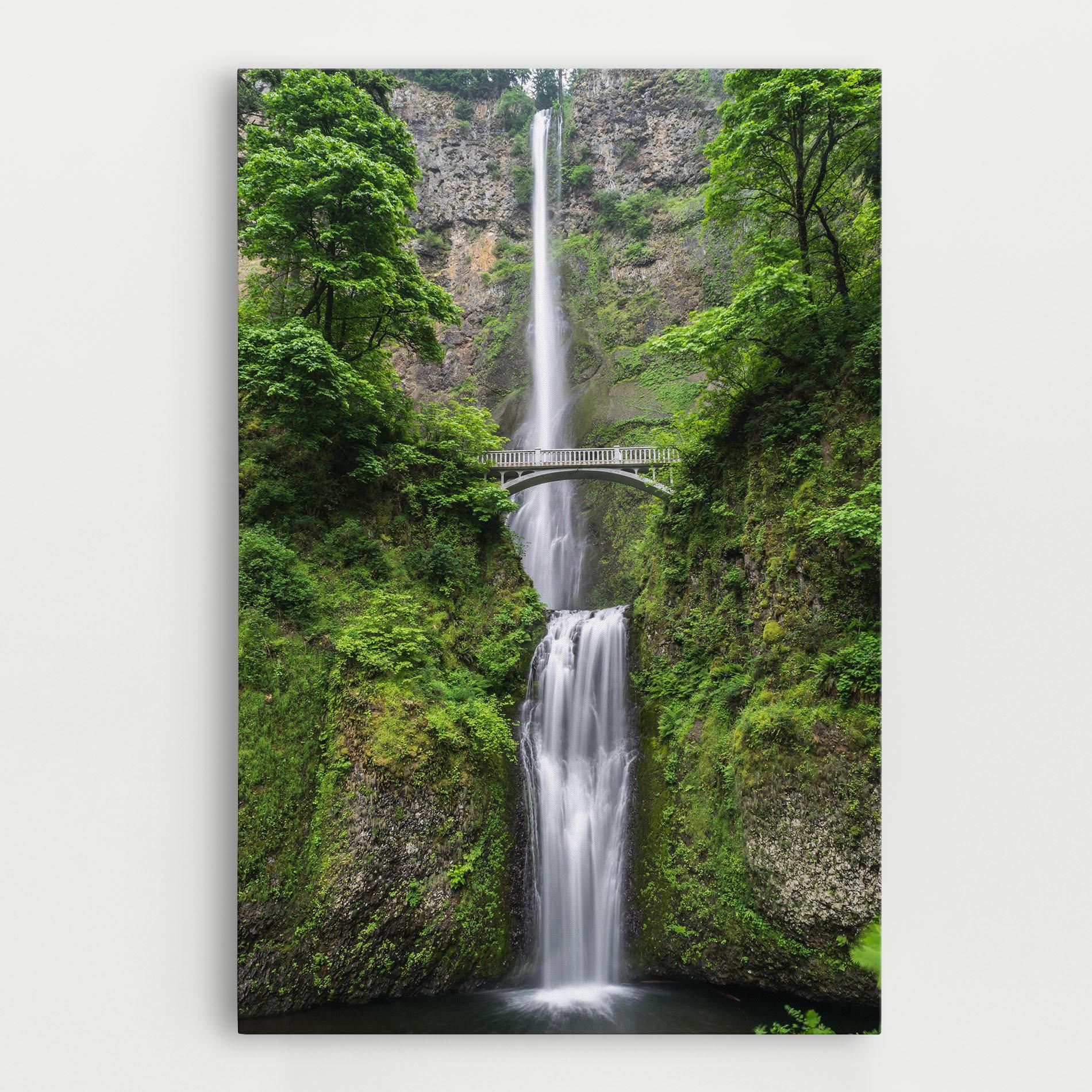 Leinwandbild Green Leaves Bridge View mockup 0