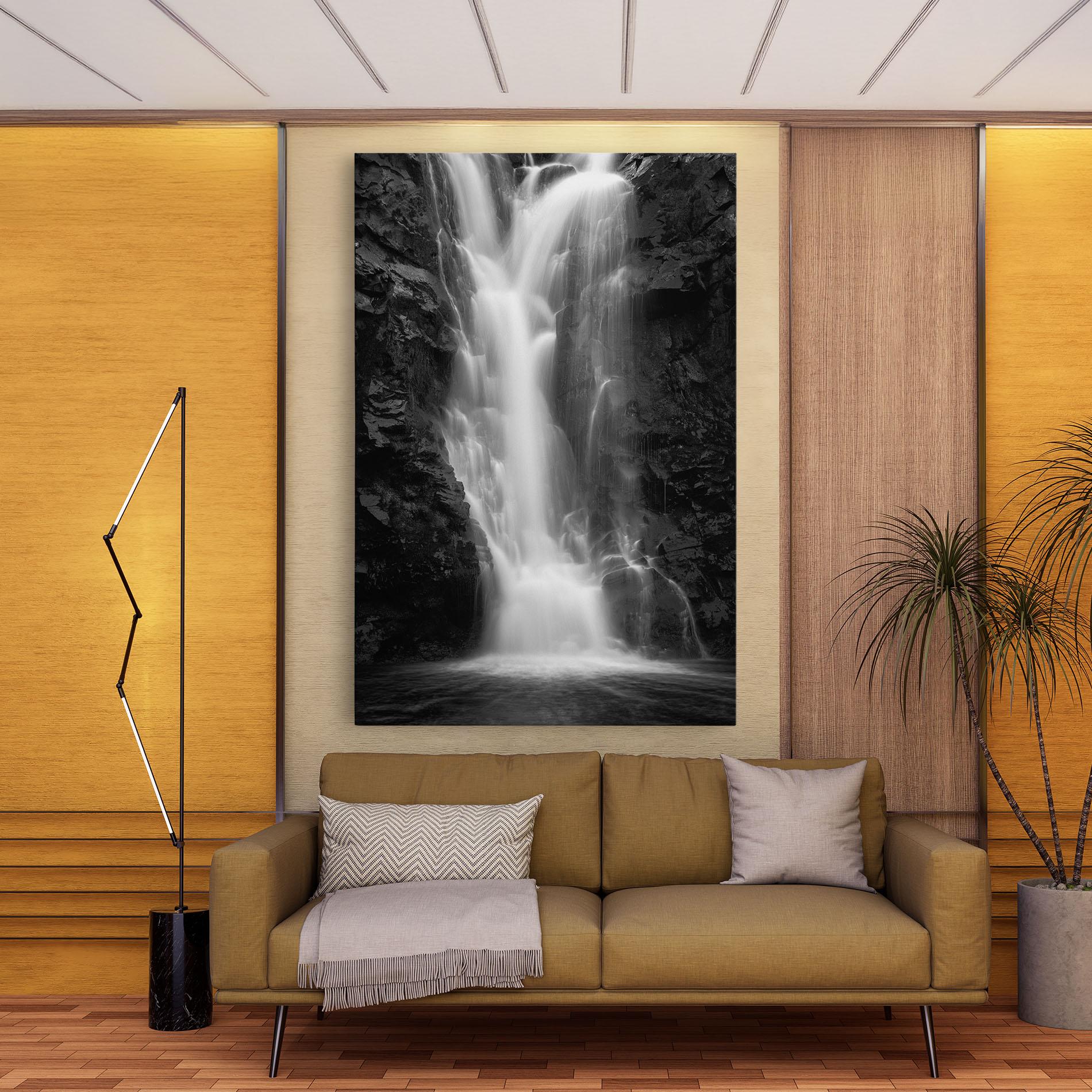 Leinwandbild Black Rock Waterfall View mockup 9