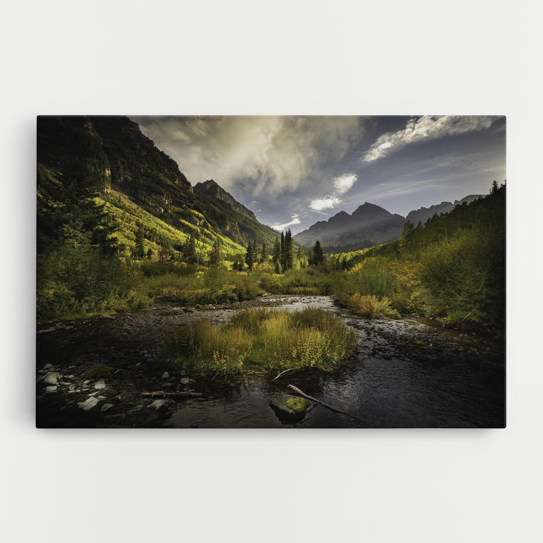 Leinwandbild Cloudy Lake mockup 0