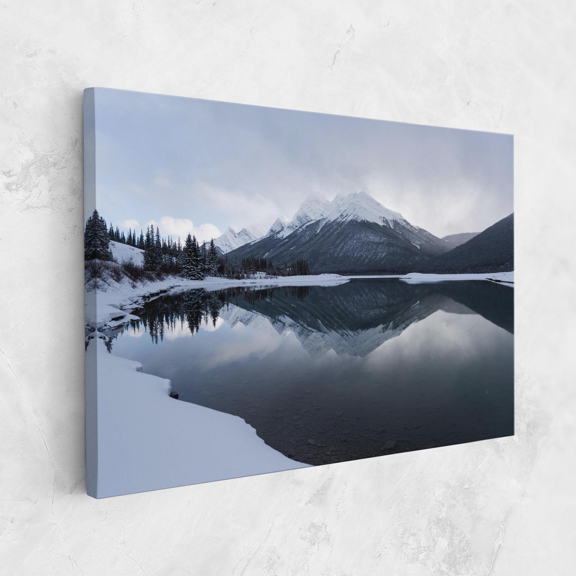 Leinwandbild Grey Lake mockup 1