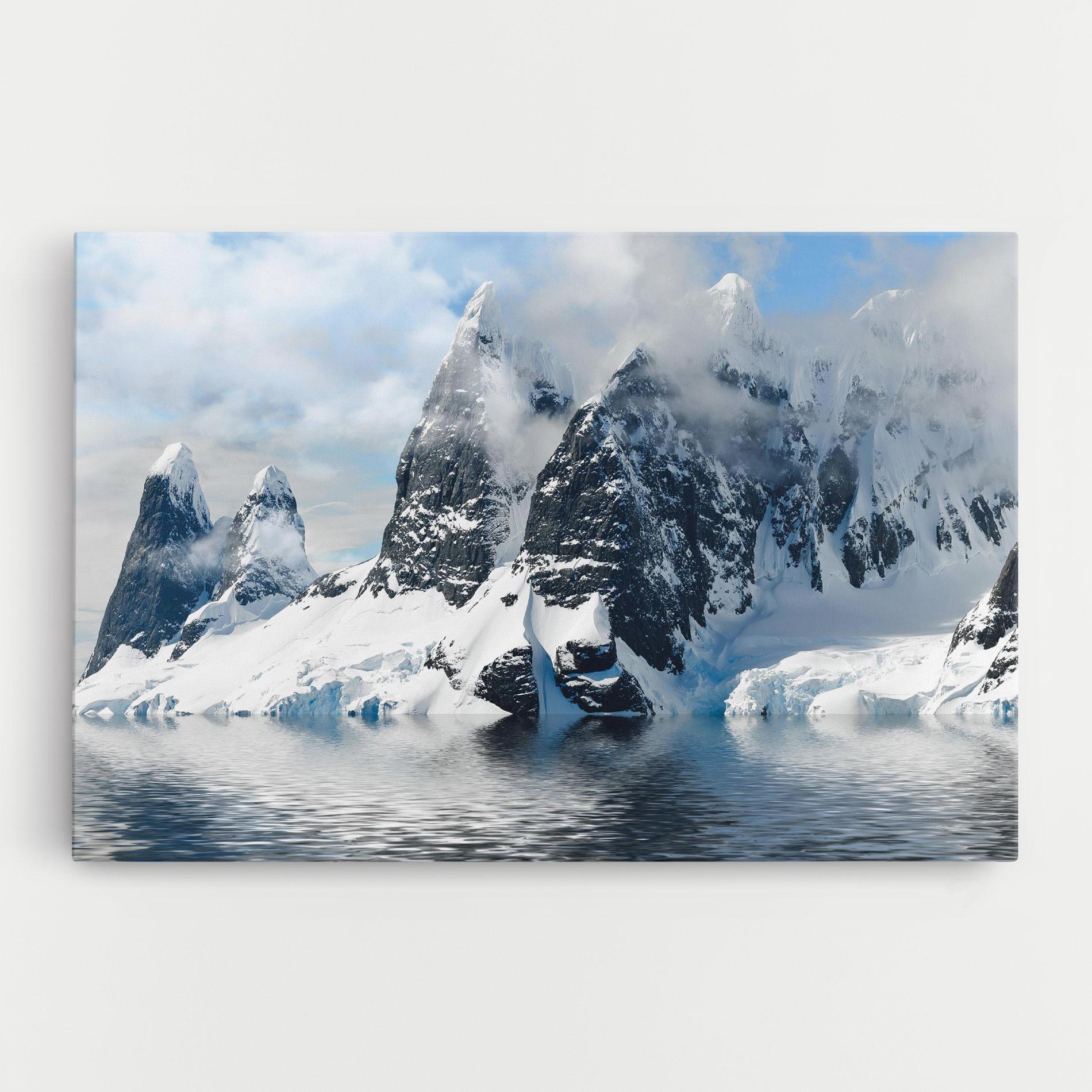 Leinwandbild Glacial Mountains mockup 0