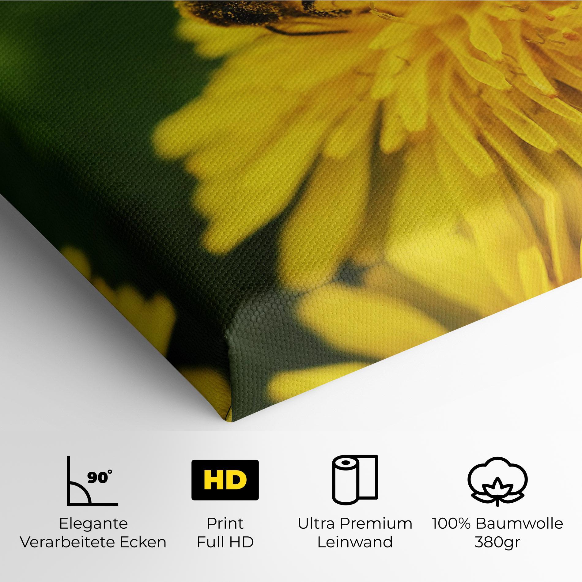 Leinwandbild Spring Bee mockup 4