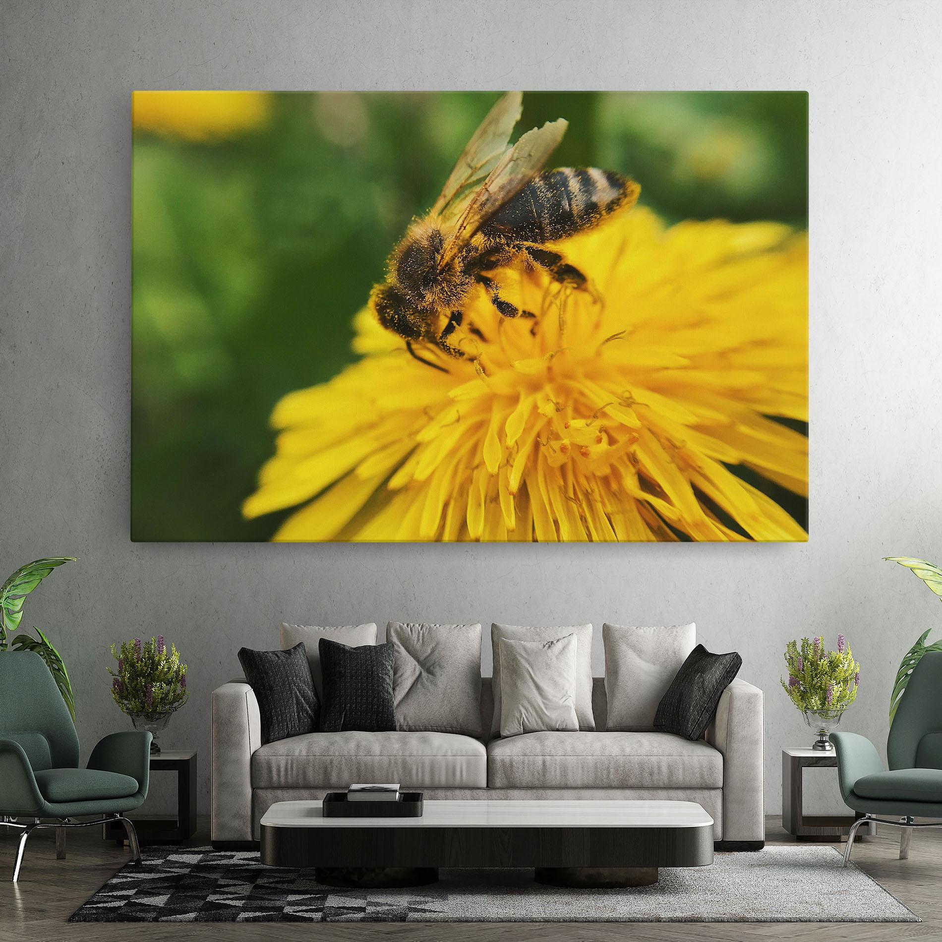 Leinwandbild Spring Bee mockup 7