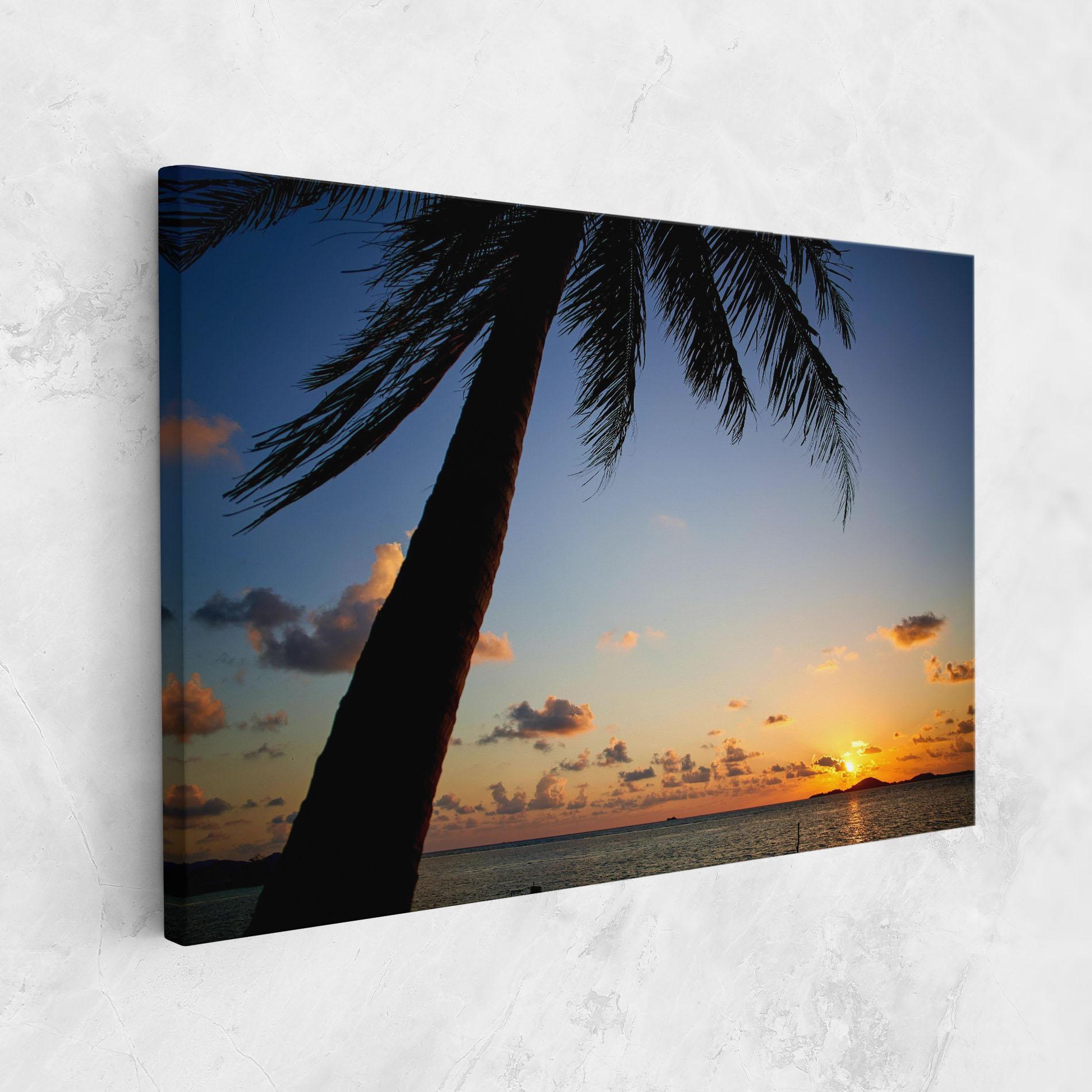 Leinwandbild Palm Tree Silhouette mockup 1