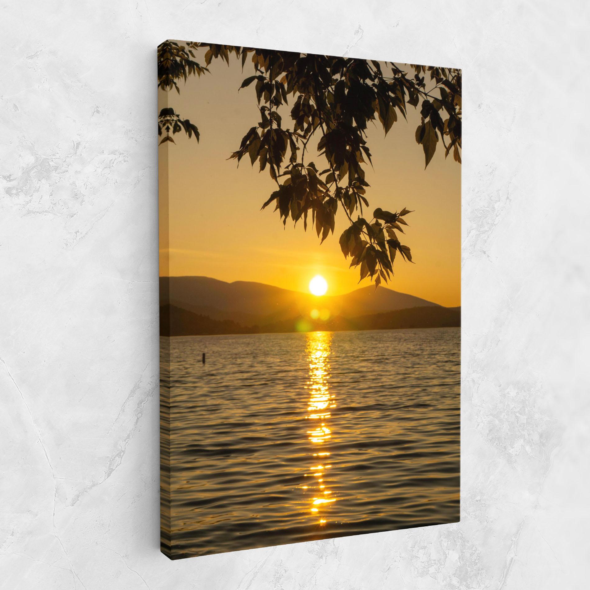 Leinwandbild Yellow Sunrise mockup 1