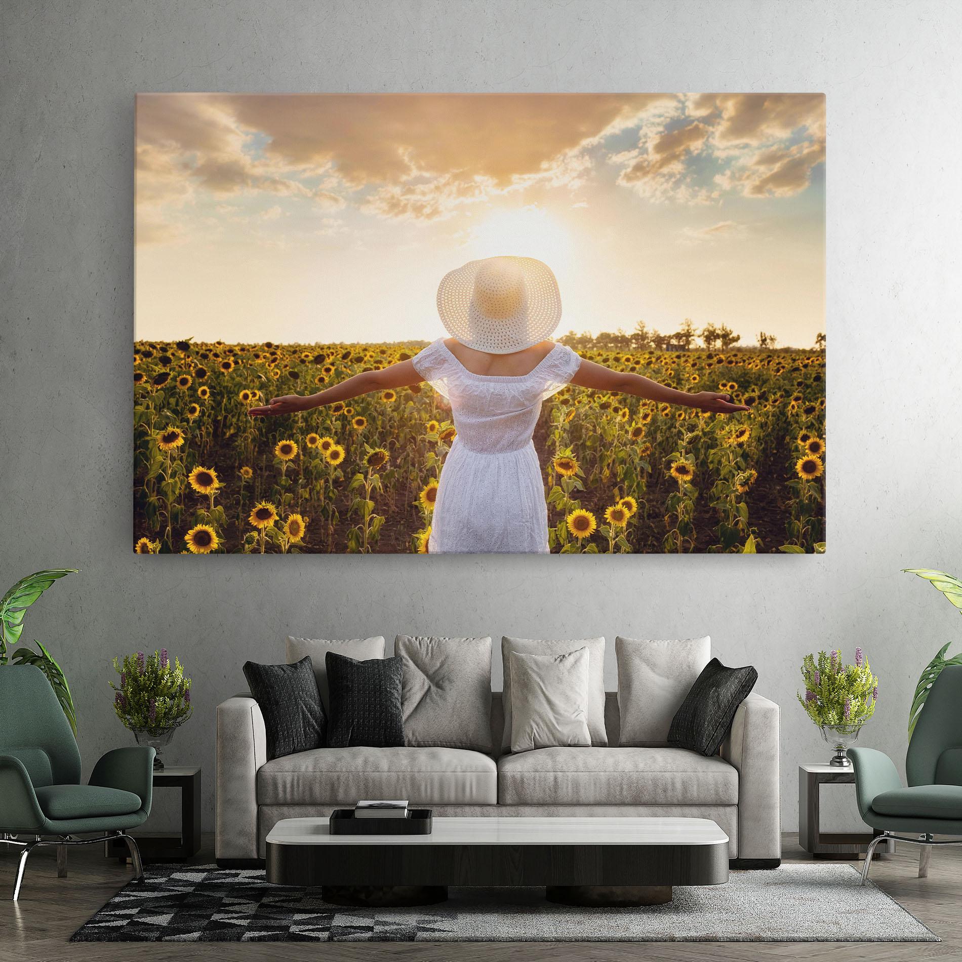 Leinwandbild Girl In Nature mockup 7