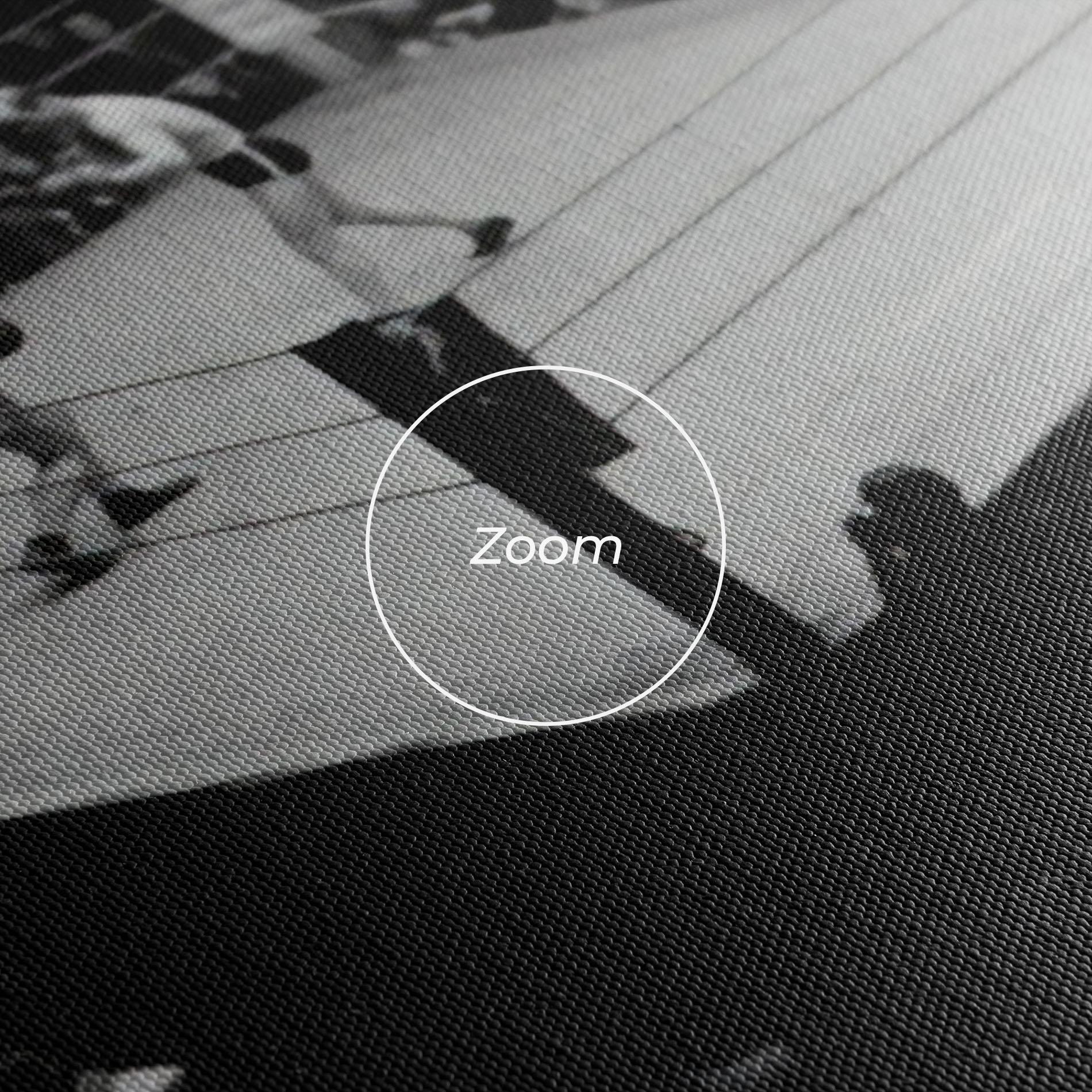 Leinwandbild Grey Ring mockup 3